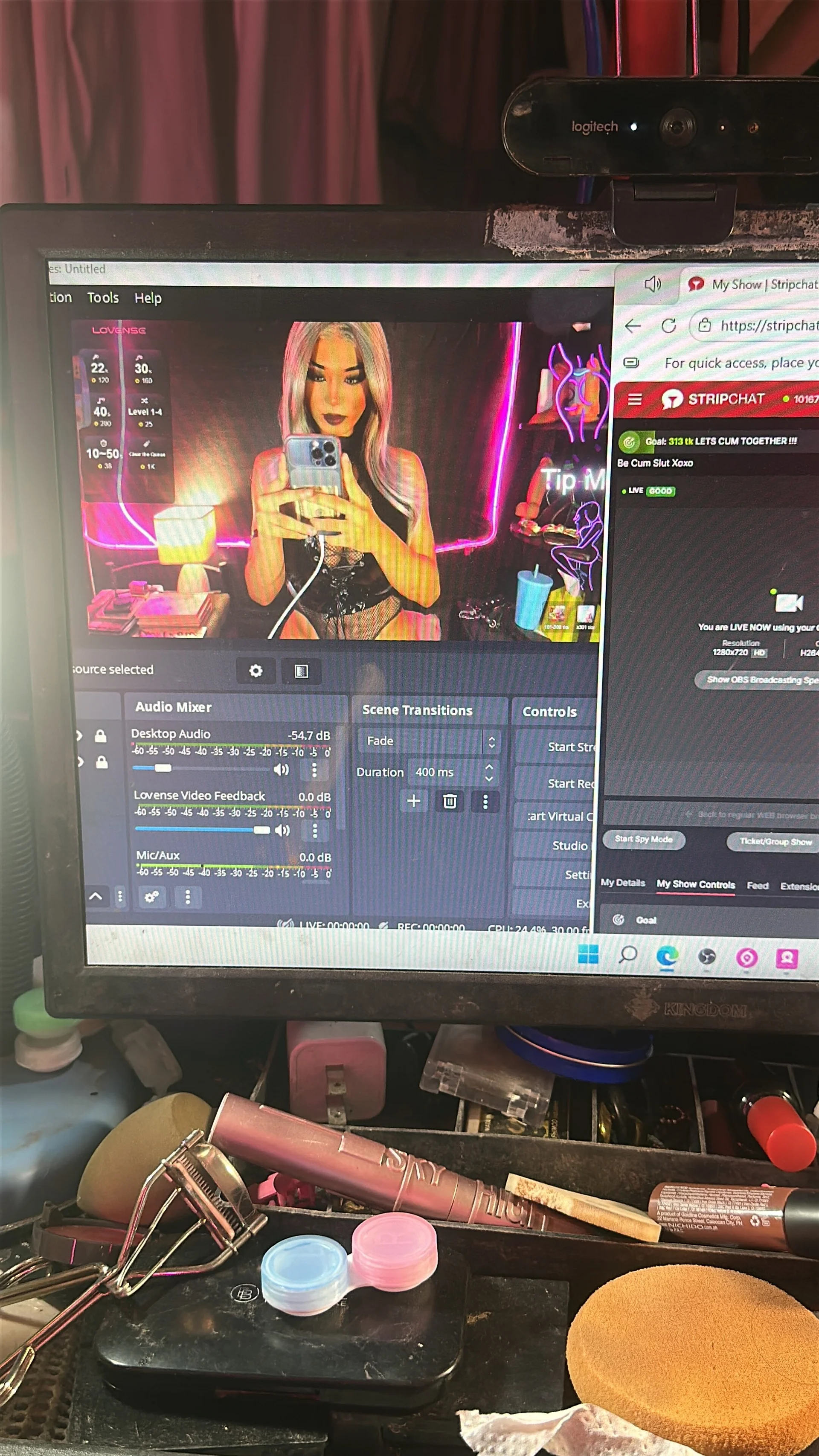 XXX Porn Photo of Nude LovelyX0X0 1