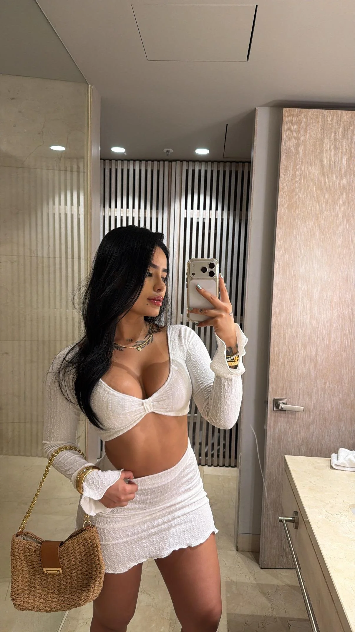 XXX Porn Photo of Nude AuraCraf 2