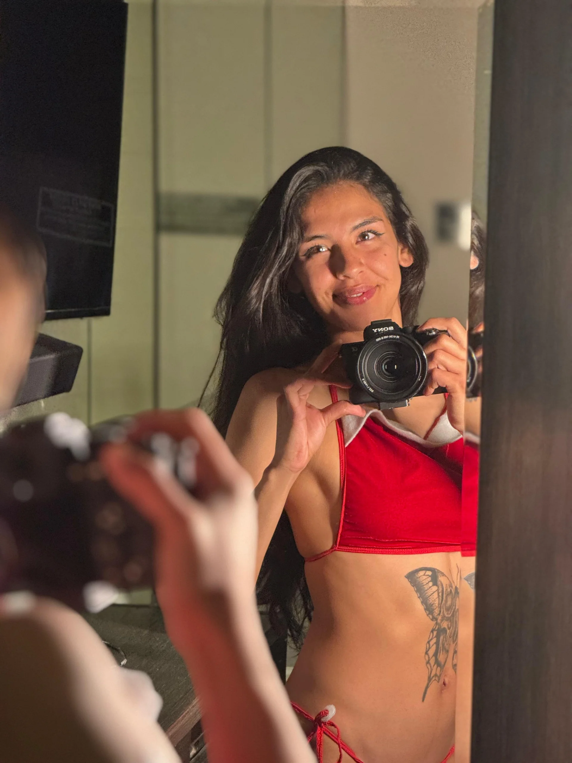 XXX Porn Photo of Nude Alisson_420 10