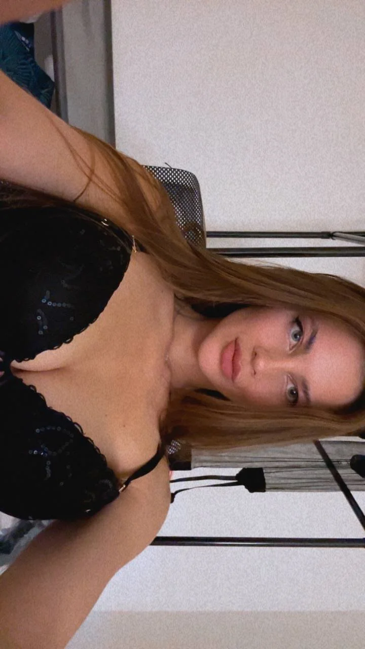 XXX Porn Photo of Nude Julia__Star_ 3