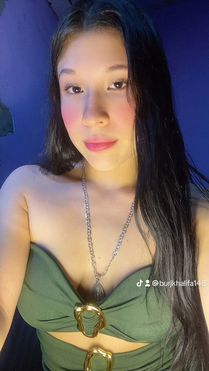 XXX Porn Photo of Nude Nahi18 1