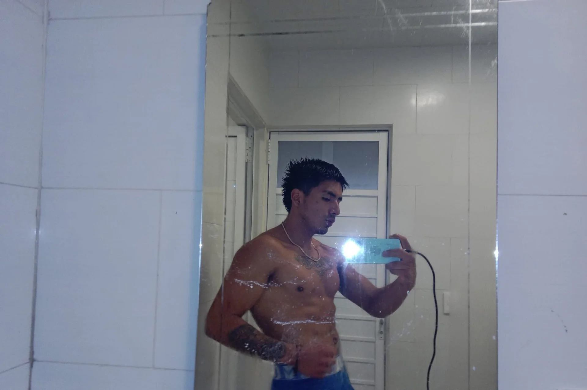 XXX Porn Photo of Nude giooo5828 4