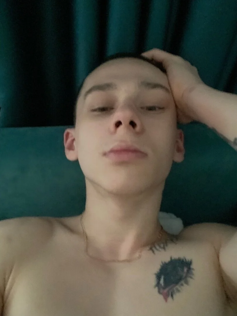 XXX Porn Photo of Nude R1mmo__ 18