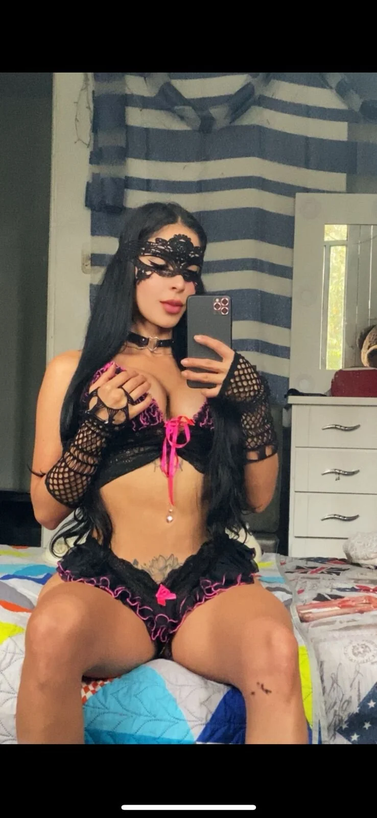 XXX Porn Photo of Nude Emely_florence_ 31