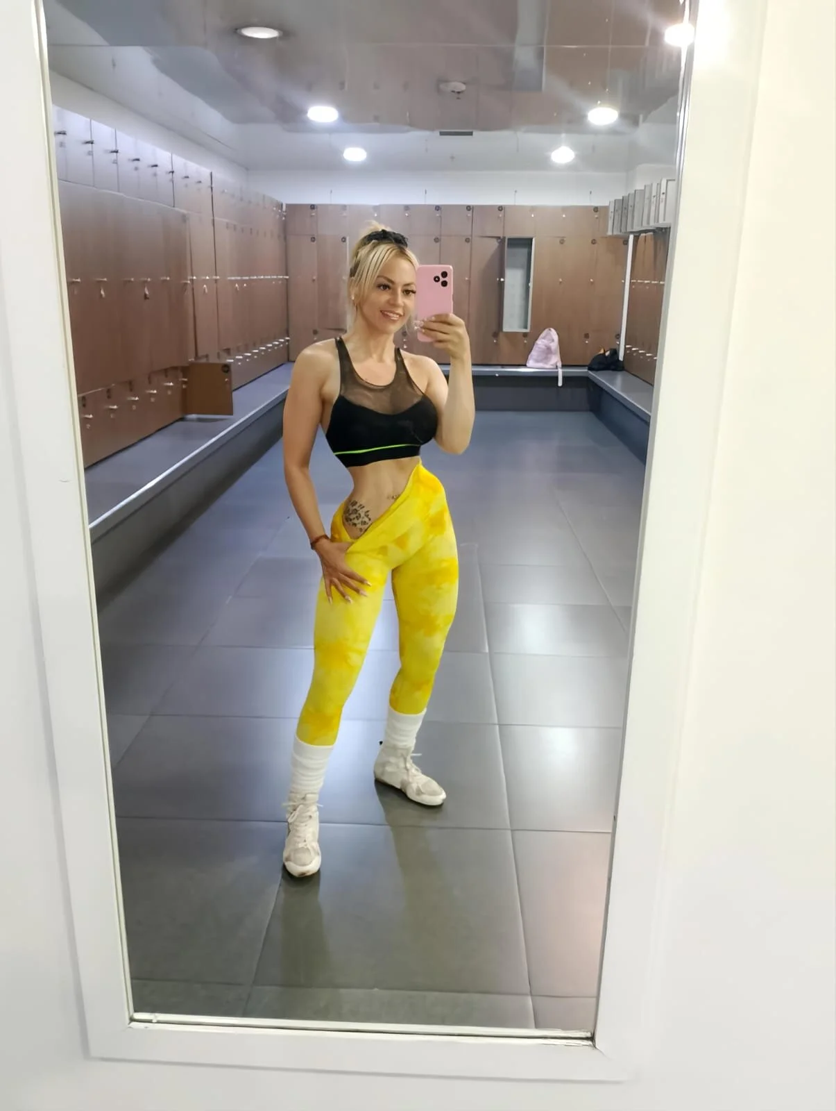 XXX Porn Photo of Nude simona_hourglass 14
