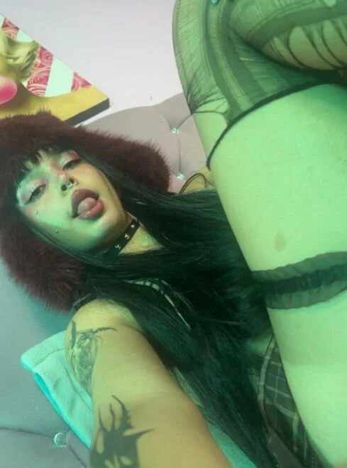 XXX Porn Photo of Nude Maki_XOXO 14