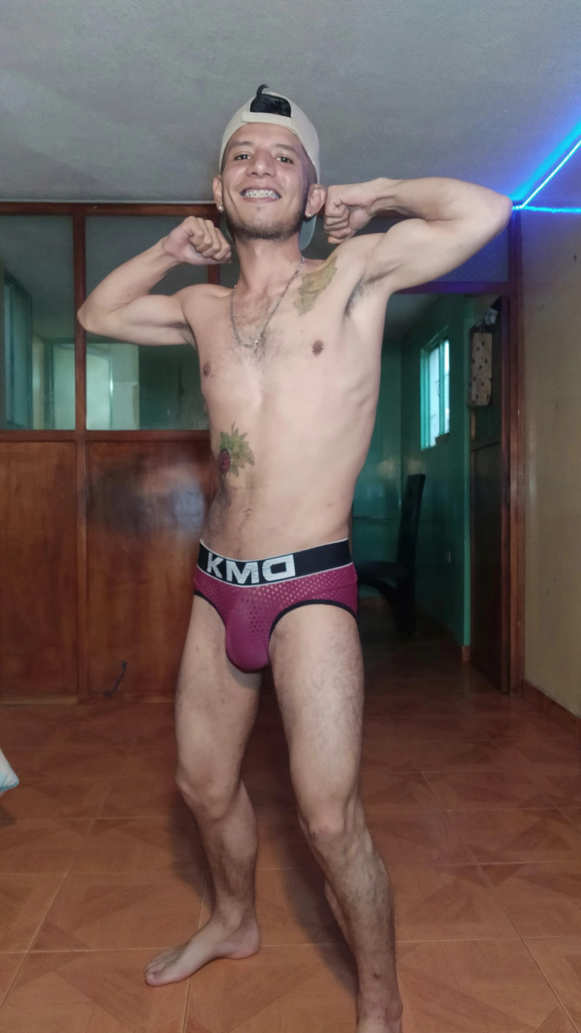 XXX Porn Photo of Nude thadeo_horny 6