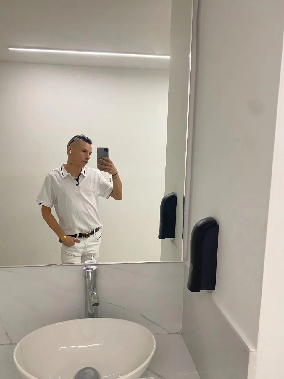 XXX Porn Photo of Nude Isak_Berekoa 8
