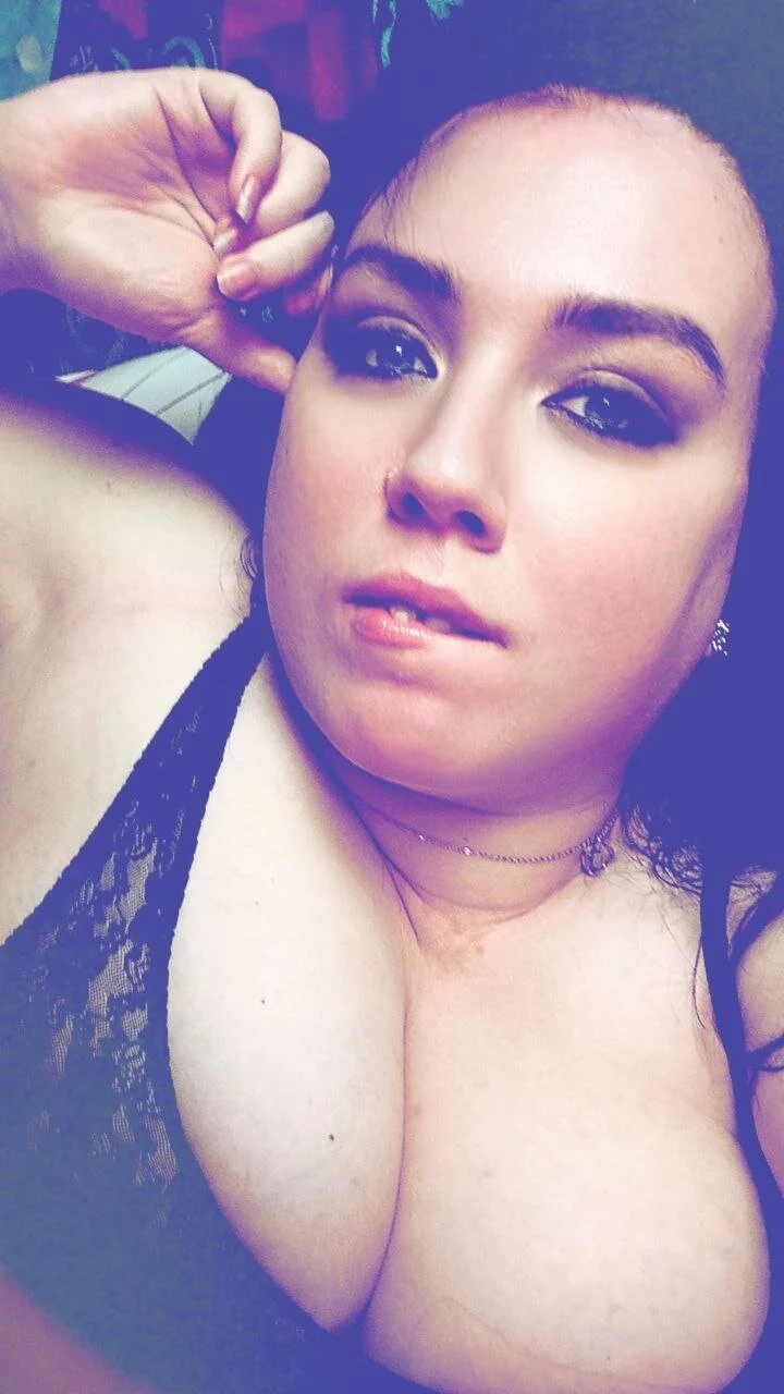 XXX Porn Photo of Nude LeonaHarrison 14