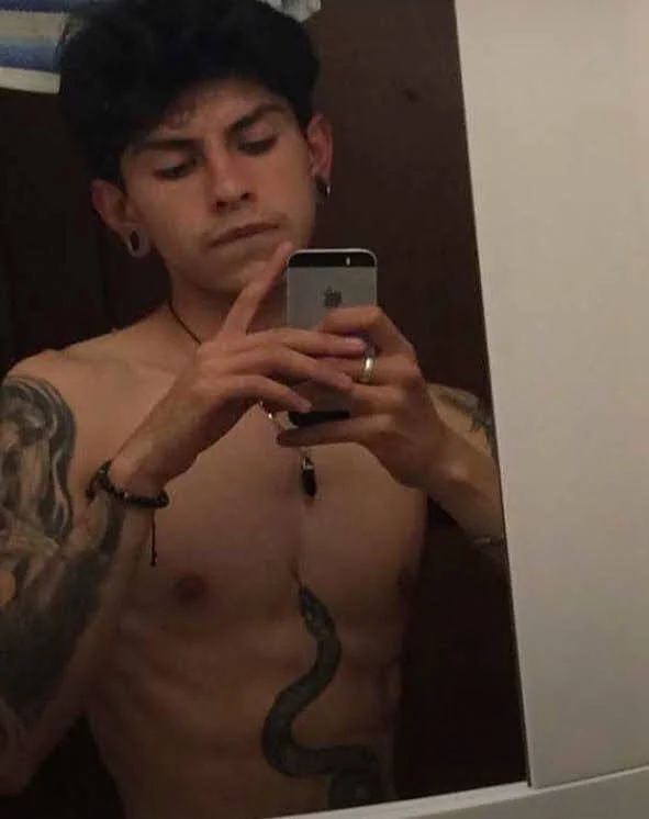 XXX Porn Photo of Nude SnakeNFiire 15