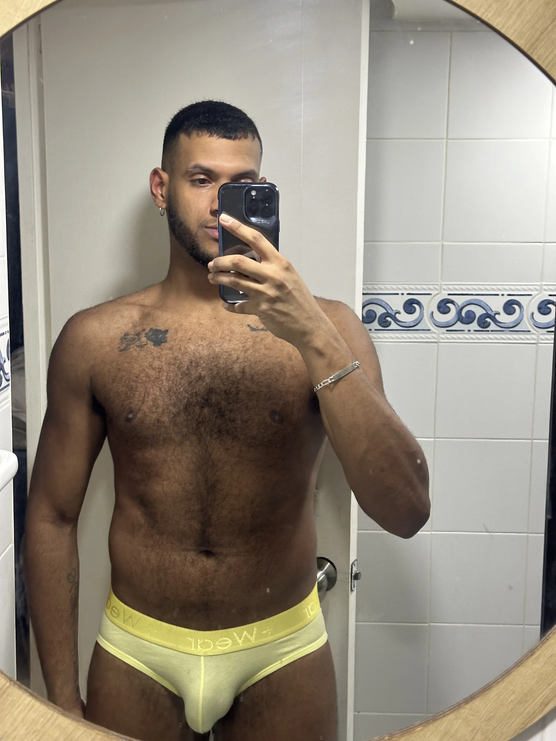 XXX Porn Photo of Nude Lebronbig 1