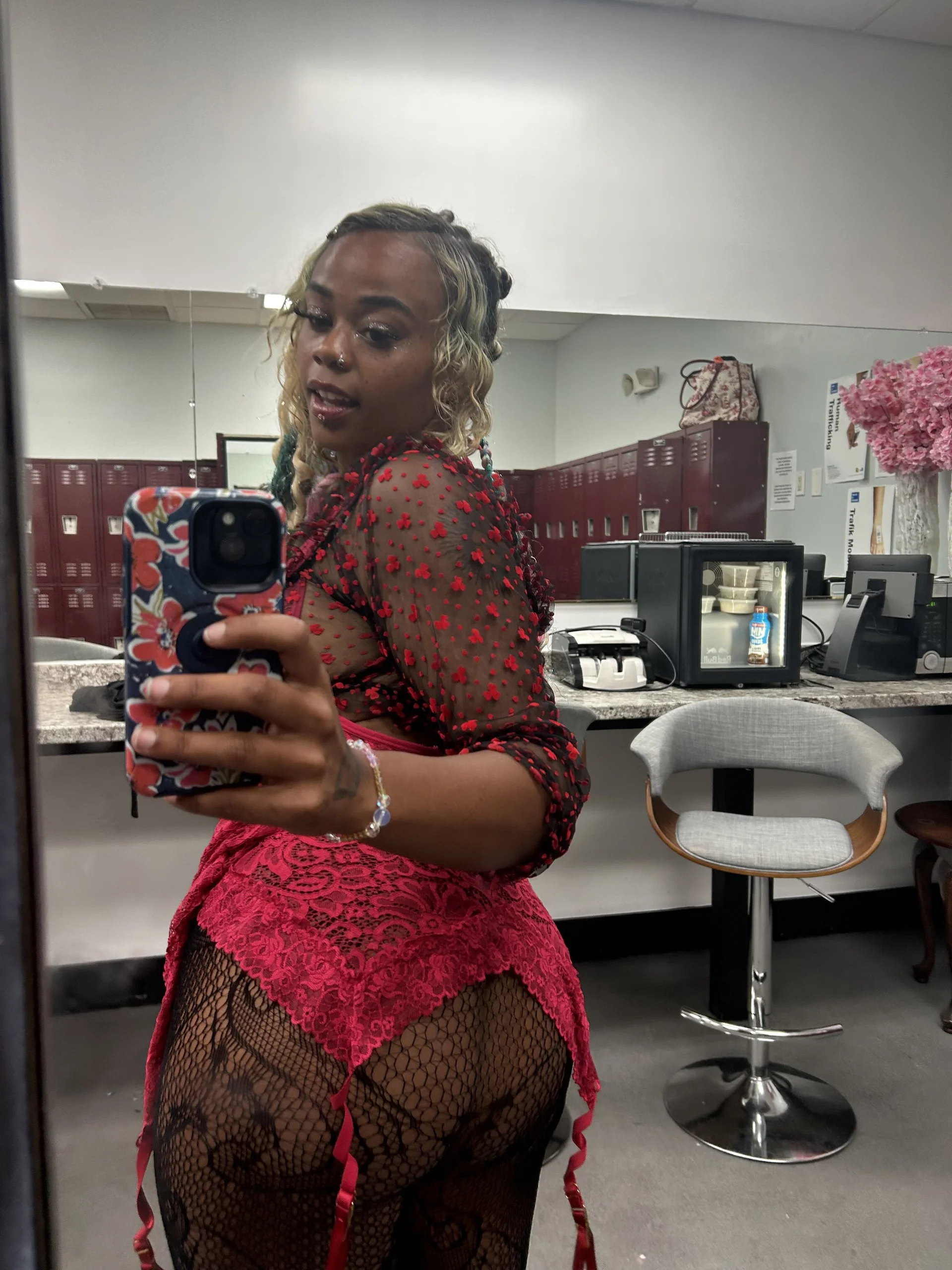 XXX Porn Photo of Nude FetishFaeBae 9