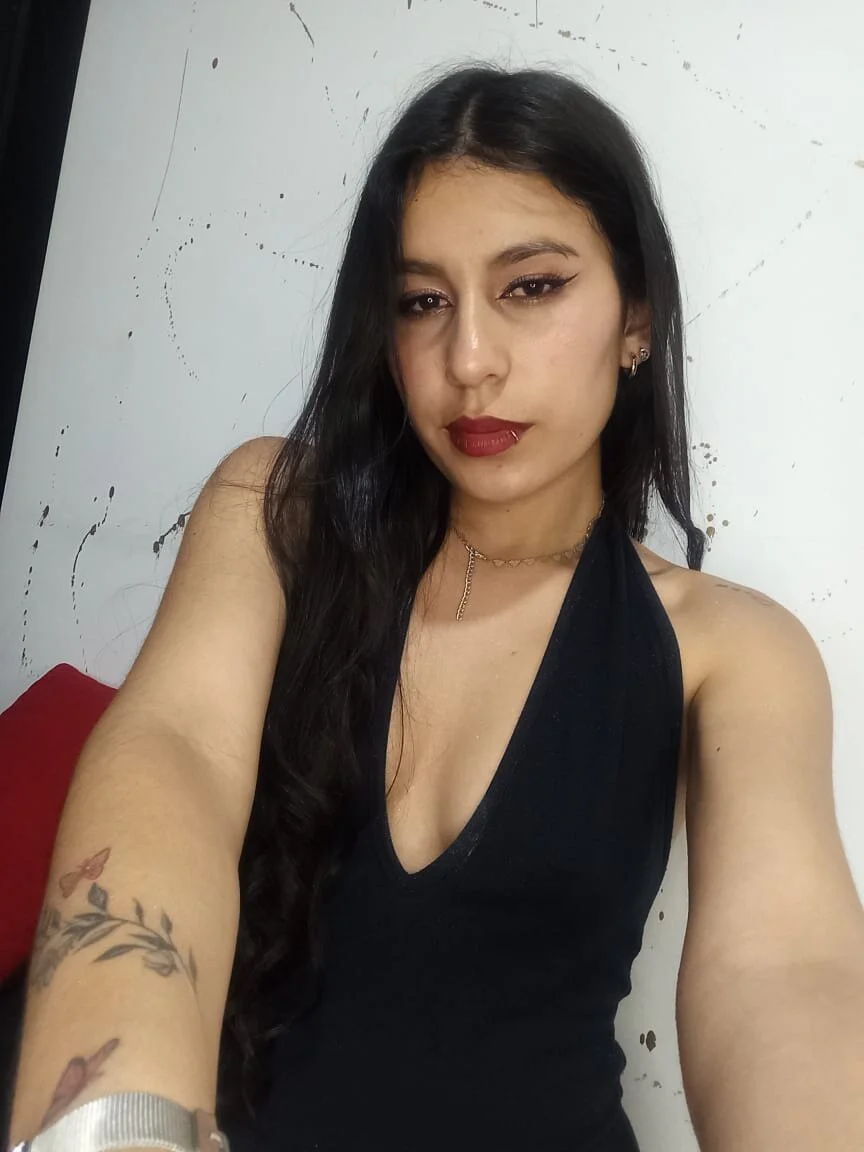 XXX Porn Photo of Nude charlottte_wh 1
