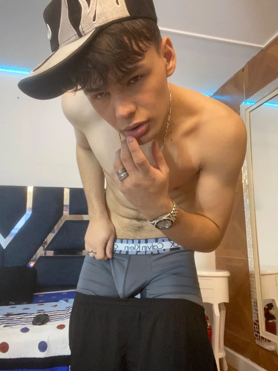 XXX Porn Photo of Nude LoganSteel_ 55