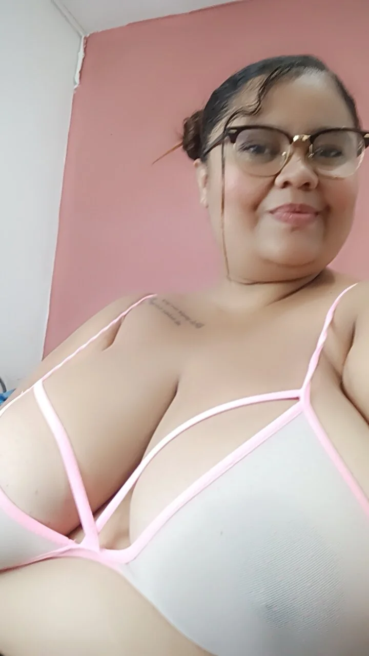 XXX Porn Photo of Nude CurvyClimaxx 1