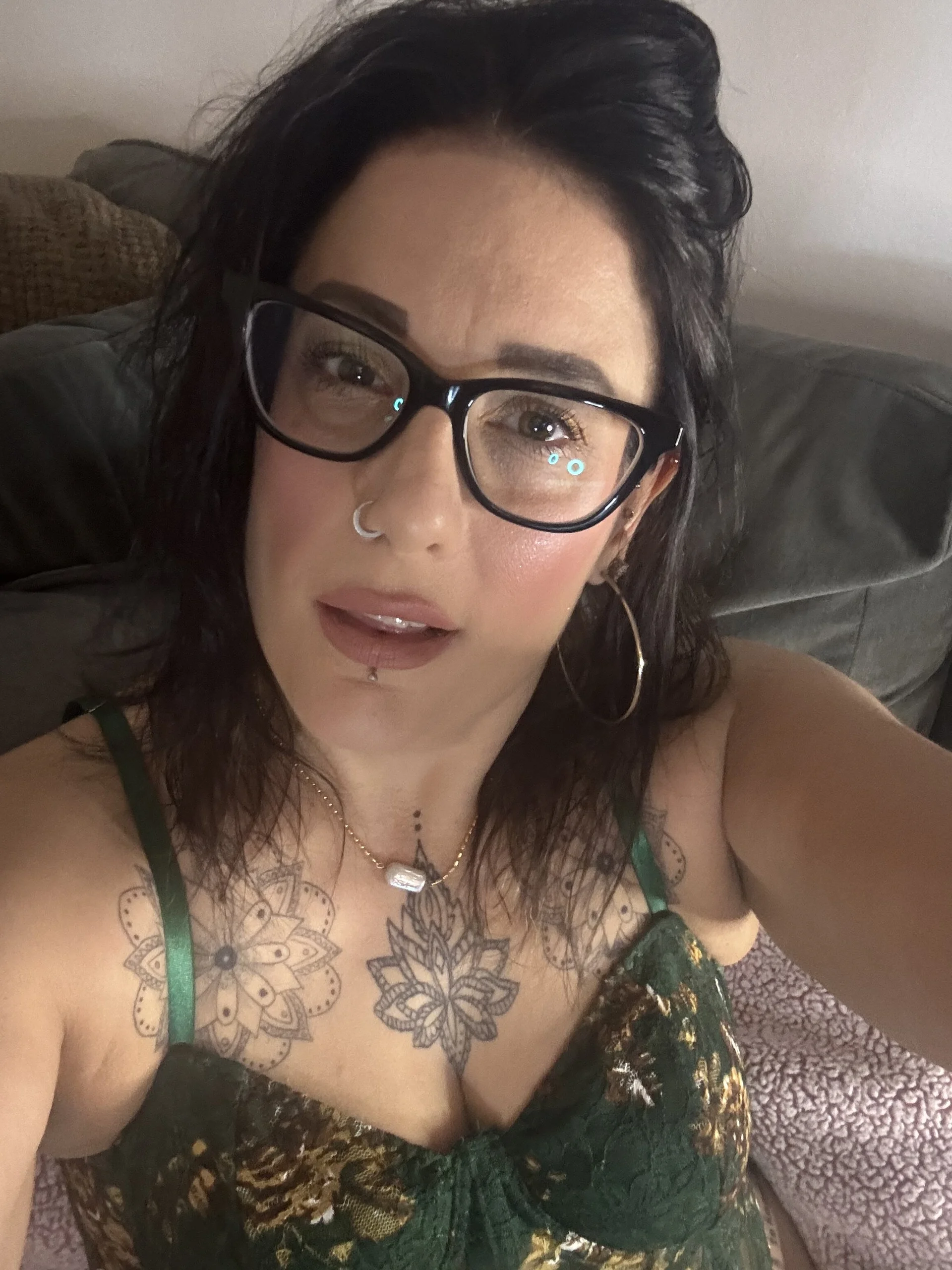 XXX Porn Photo of Nude Itsivybelle_filthymilfuk 7