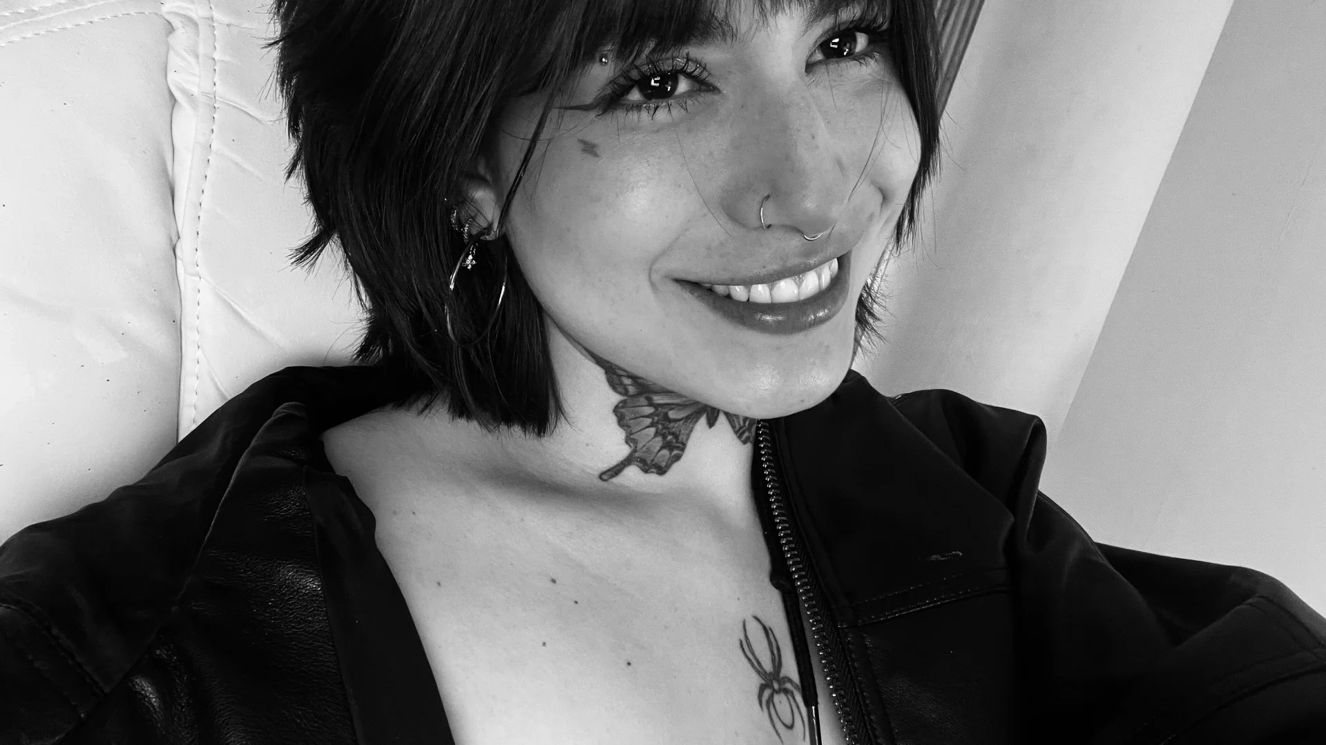 XXX Porn Photo of Nude Hottie_cami 5