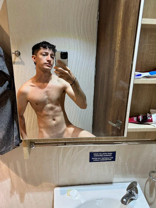 XXX Porn Photo of Nude henry_diiaz 14