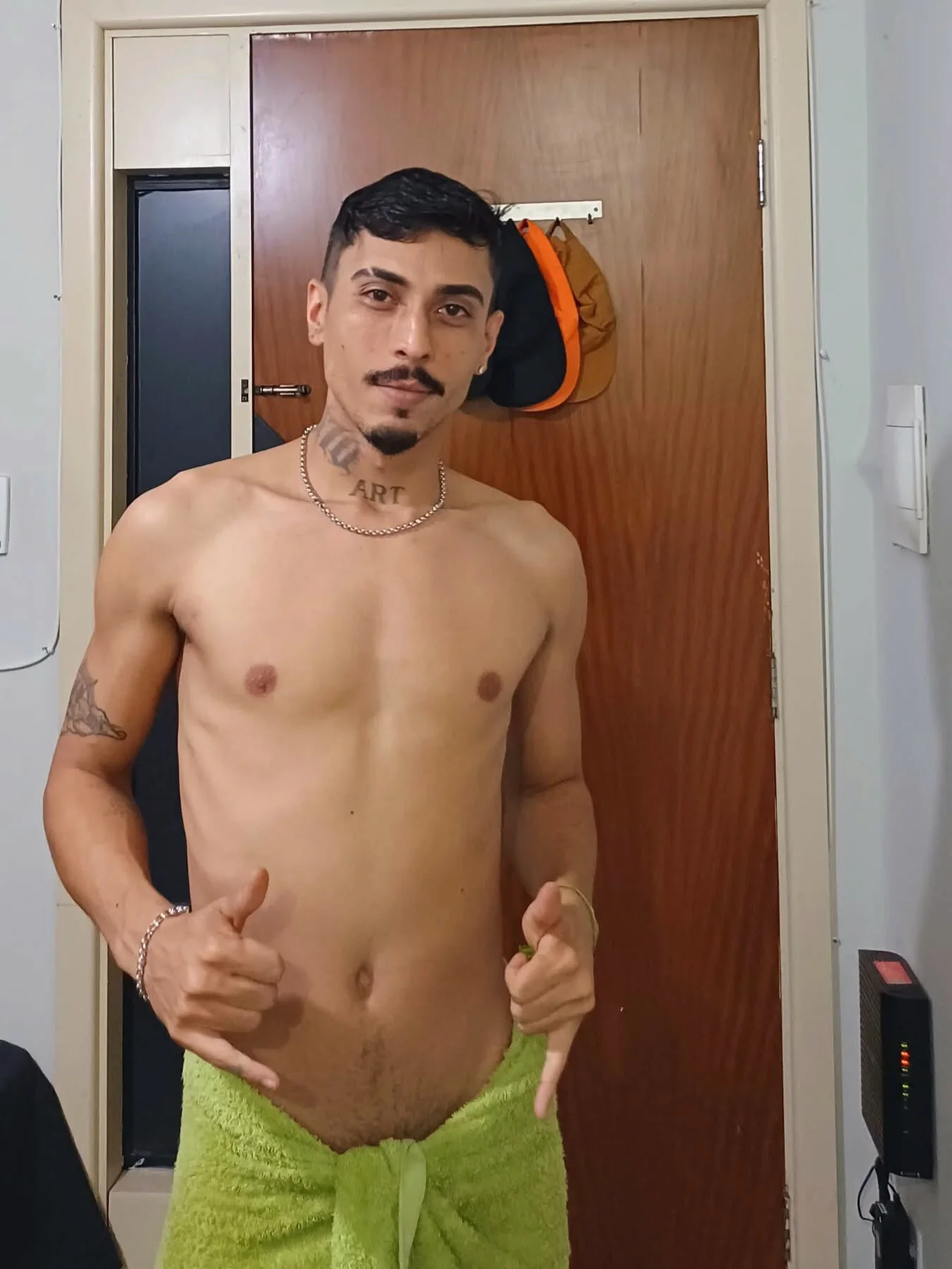 XXX Porn Photo of Nude VicLima 8
