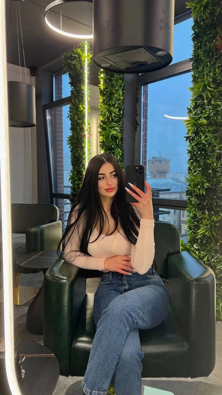 XXX Porn Photo of Nude ArielGemme 5