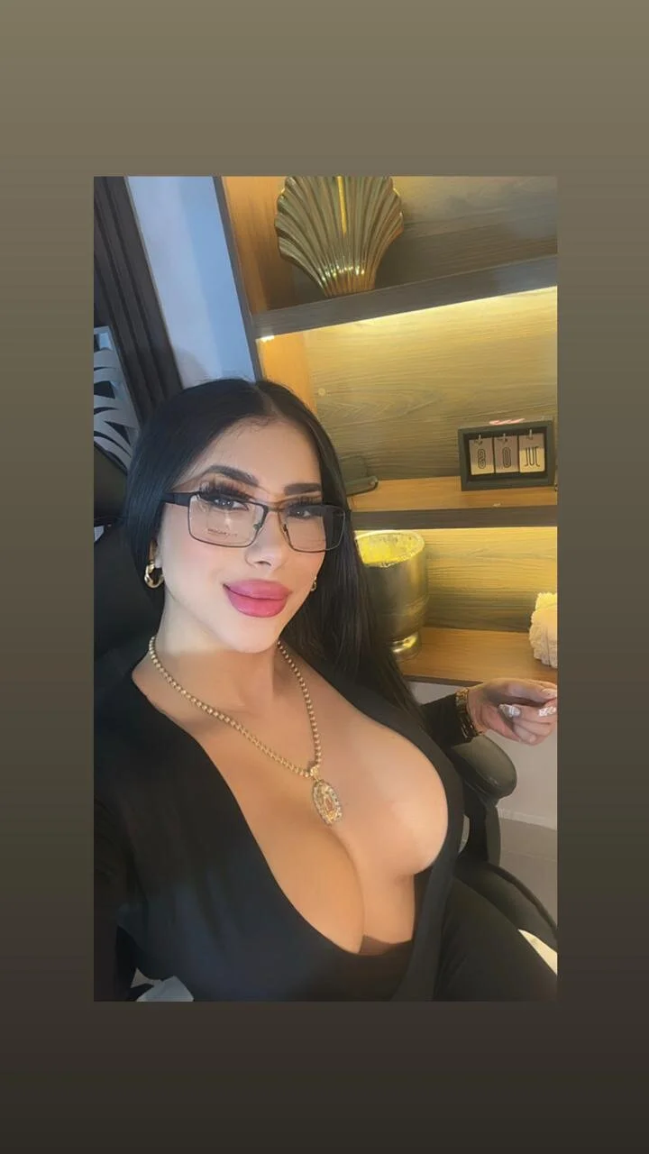 XXX Porn Photo of Nude kiim_taaylor 17