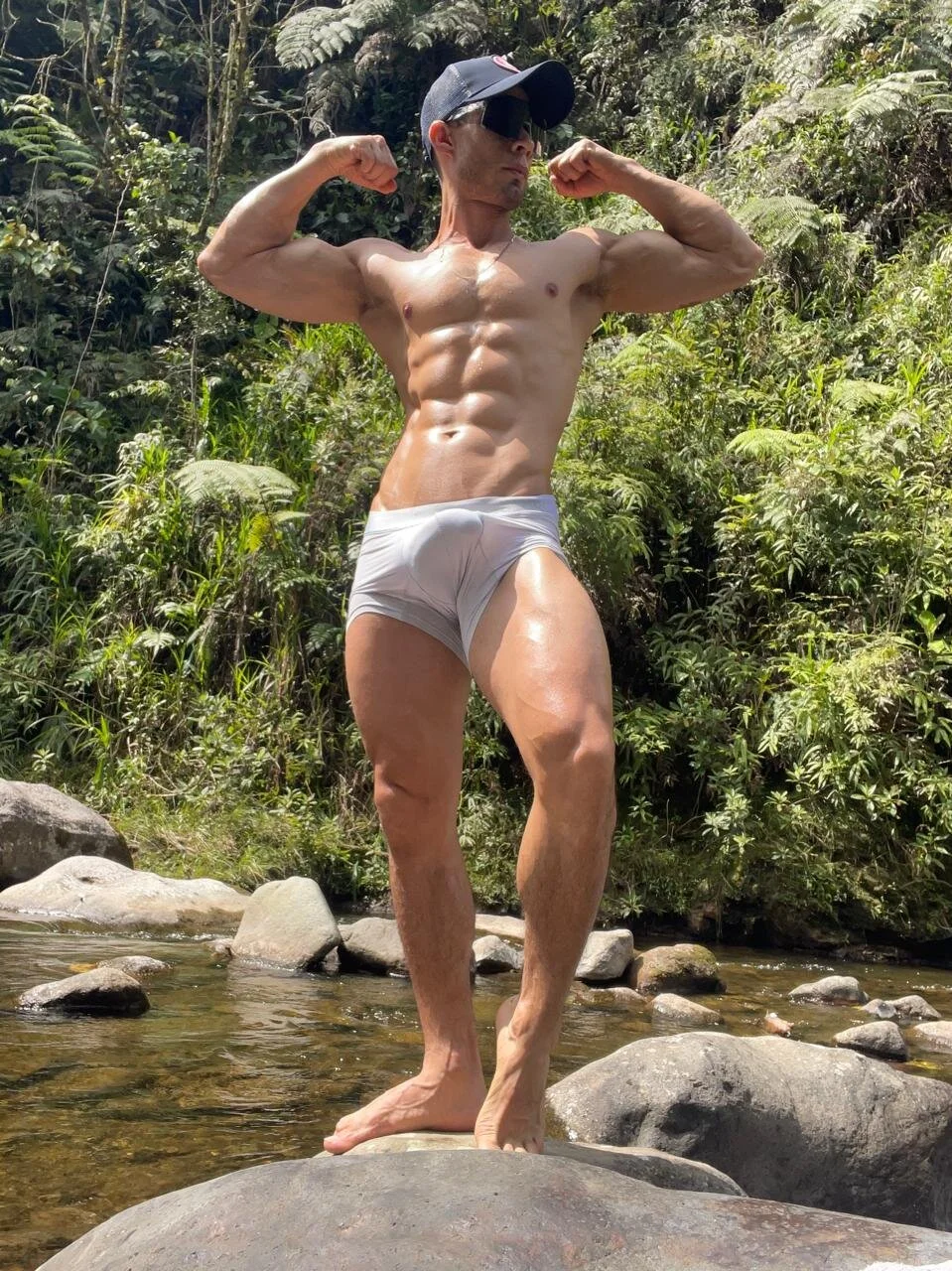 XXX Porn Photo of Nude thomas_eliotts 1