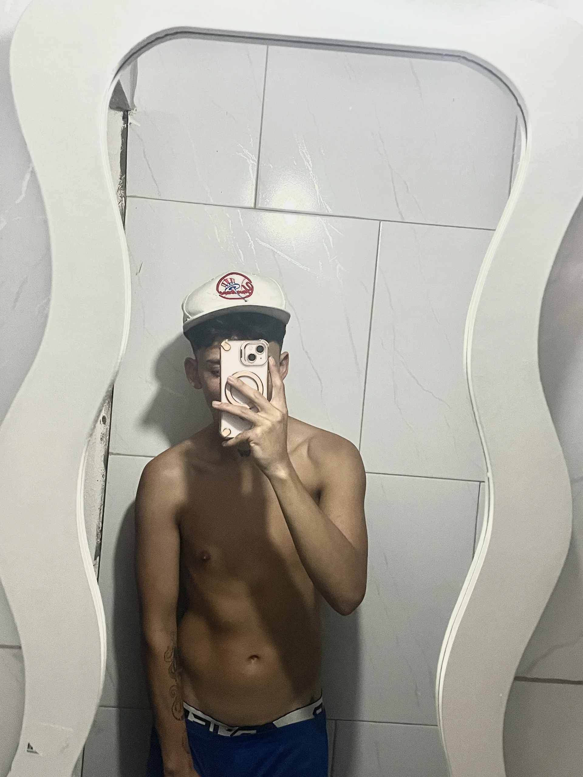 XXX Porn Photo of Nude Eric_lion 4