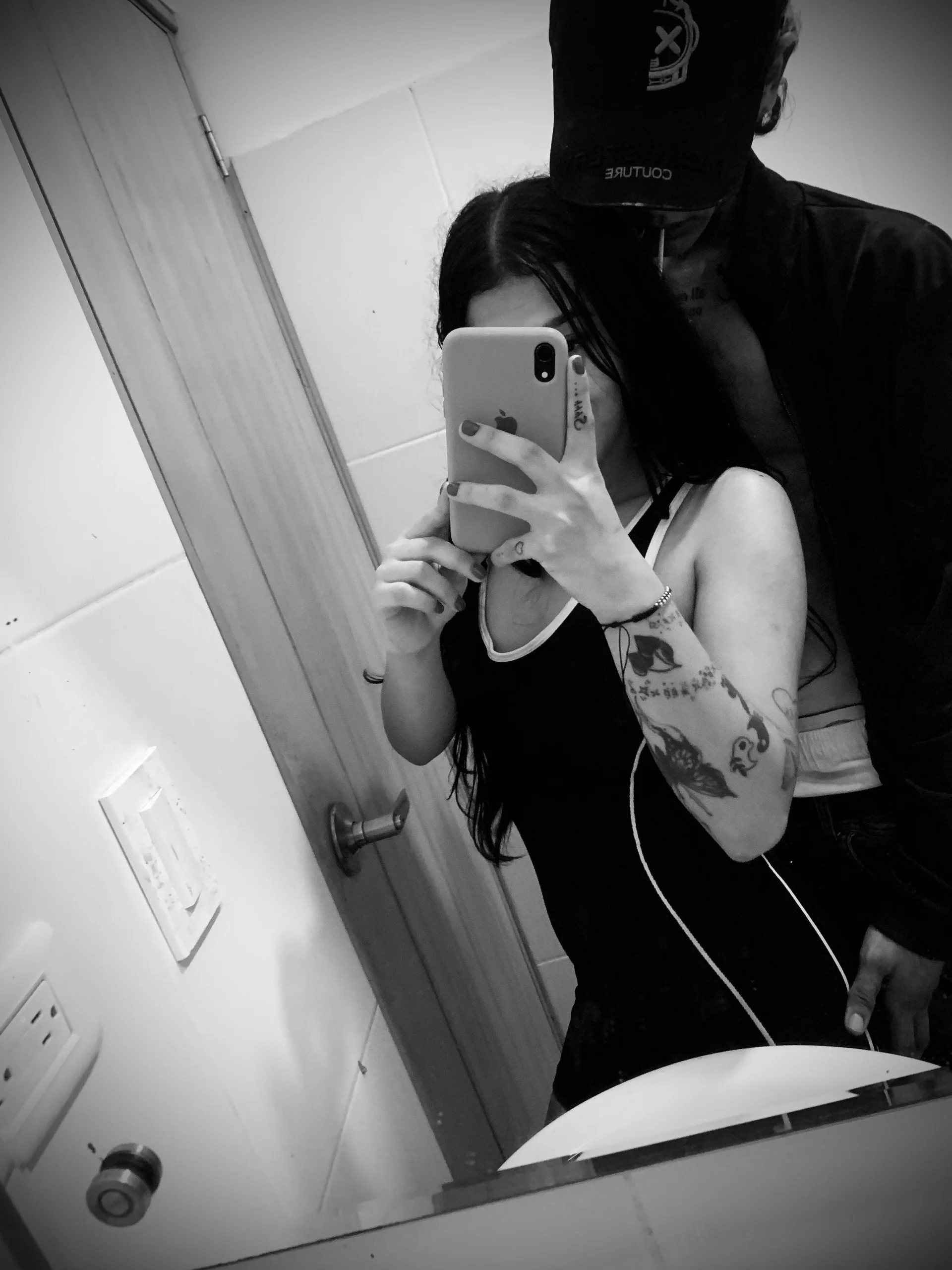XXX Porn Photo of Nude VibeCouple 1