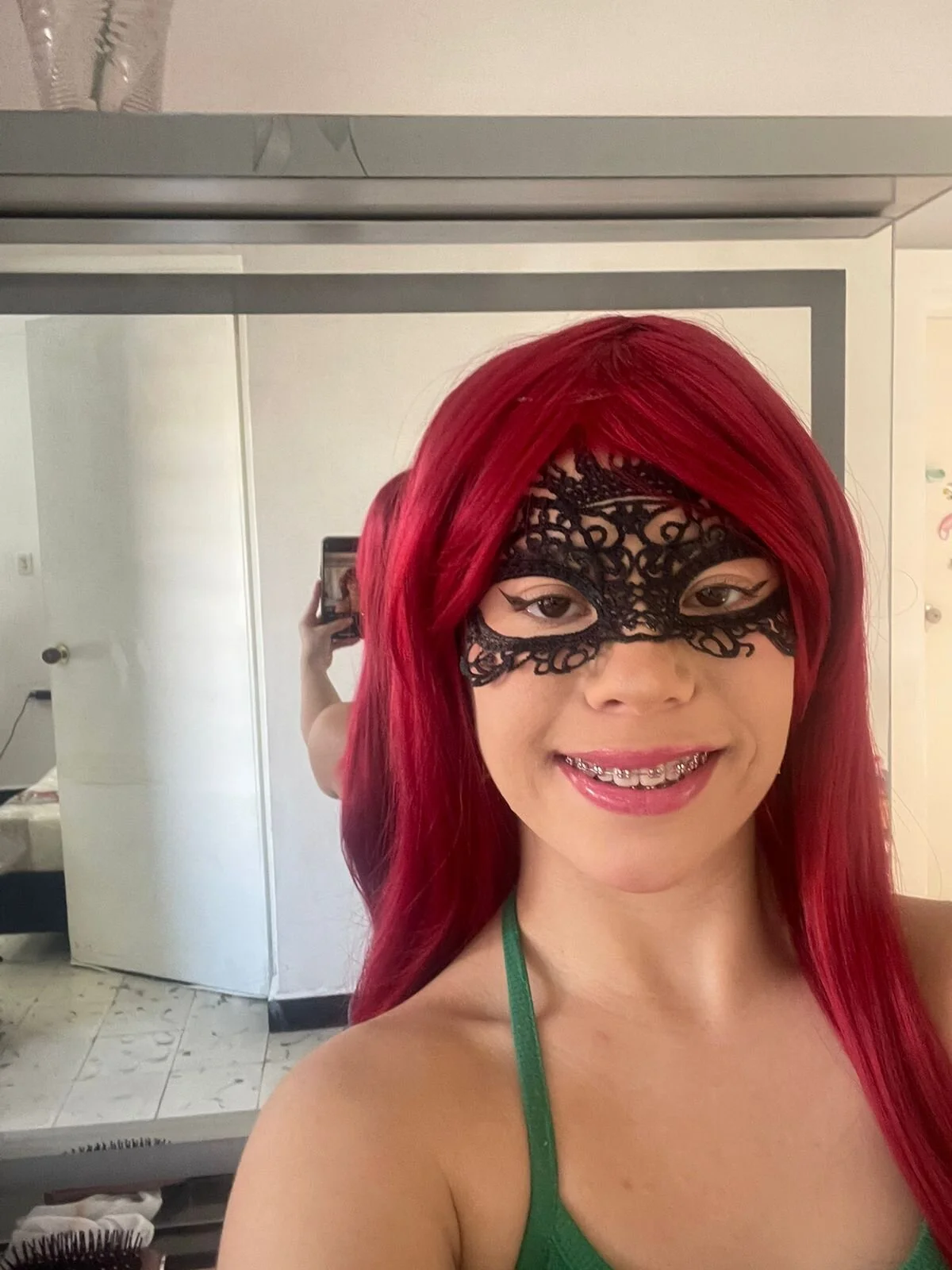 XXX Porn Photo of Nude mask_red_girl 2