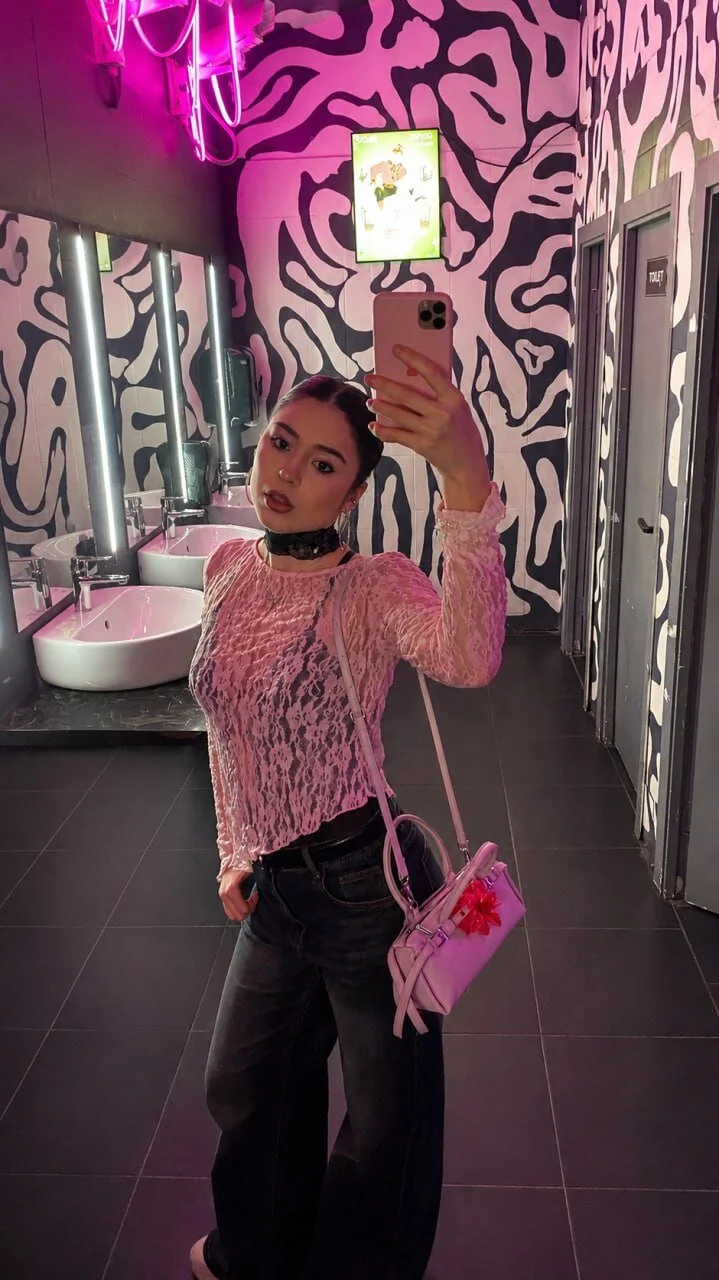 XXX Porn Photo of Nude CrispyVeil 7