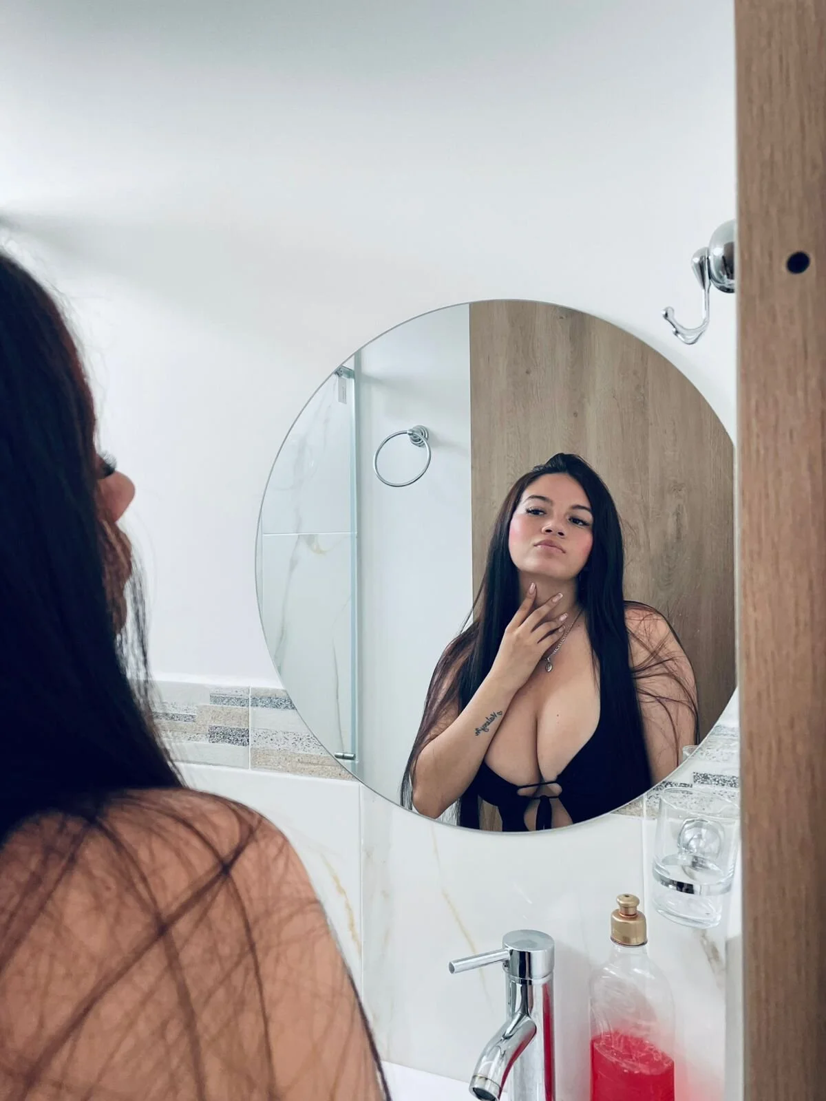 XXX Porn Photo of Nude thiara_scarlet_ 12