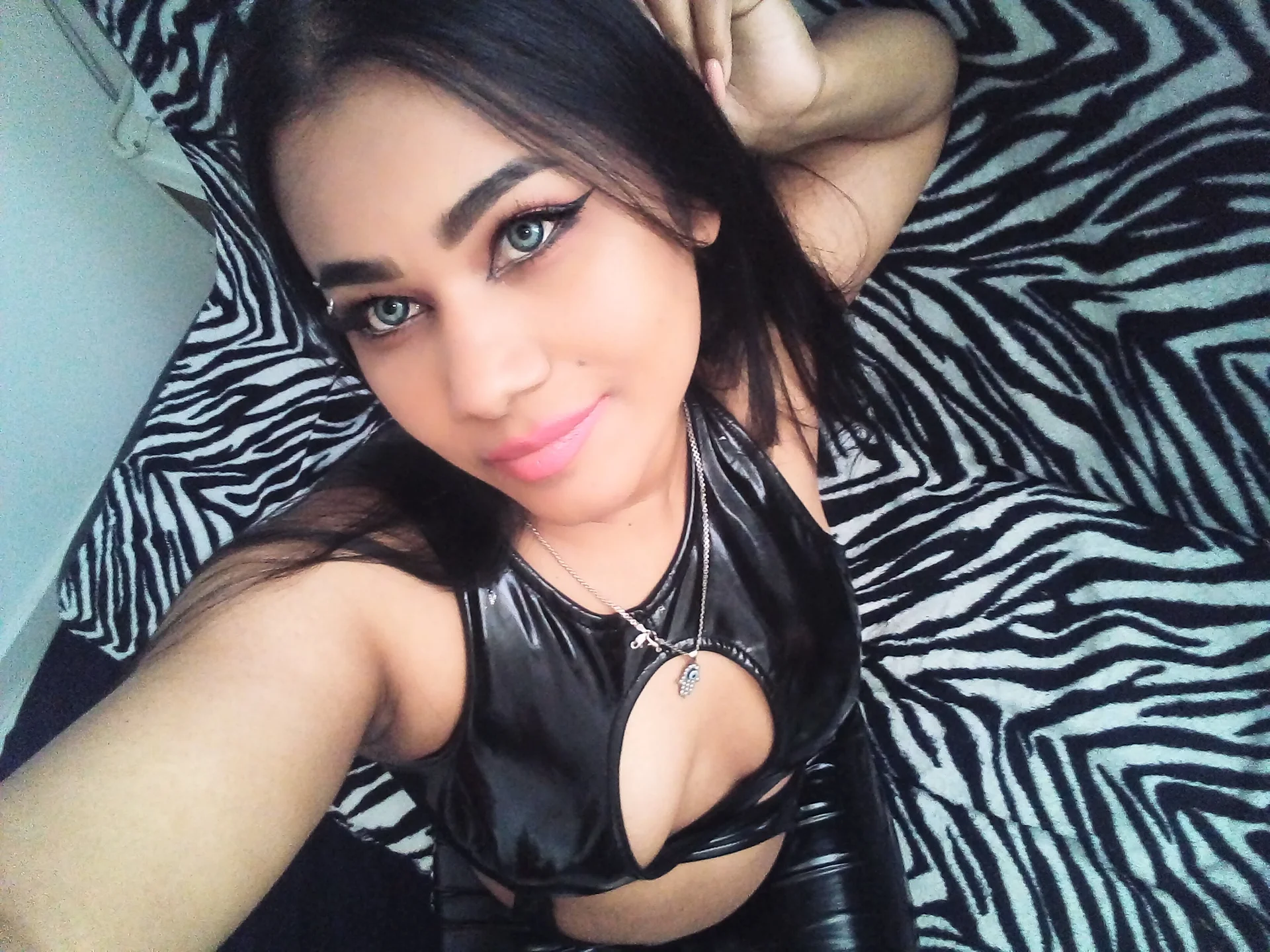 XXX Porn Photo of Nude kiarybell__ 40