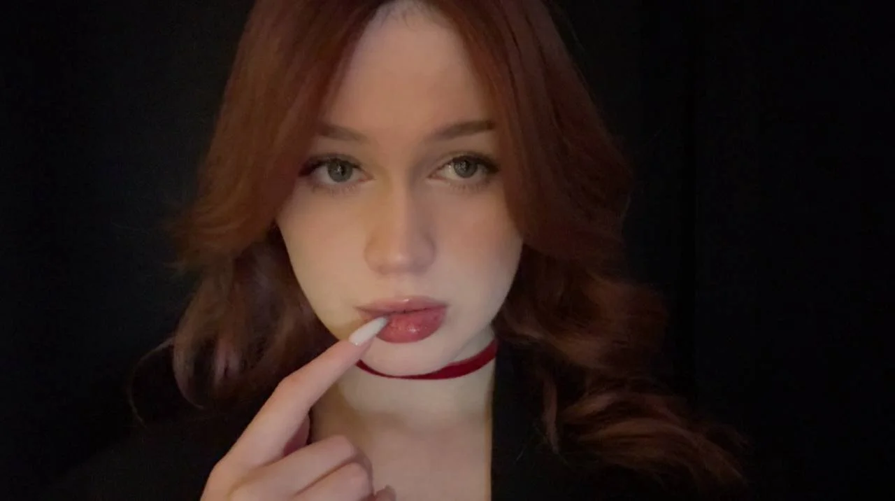 XXX Porn Photo of Nude RemyLarson 1