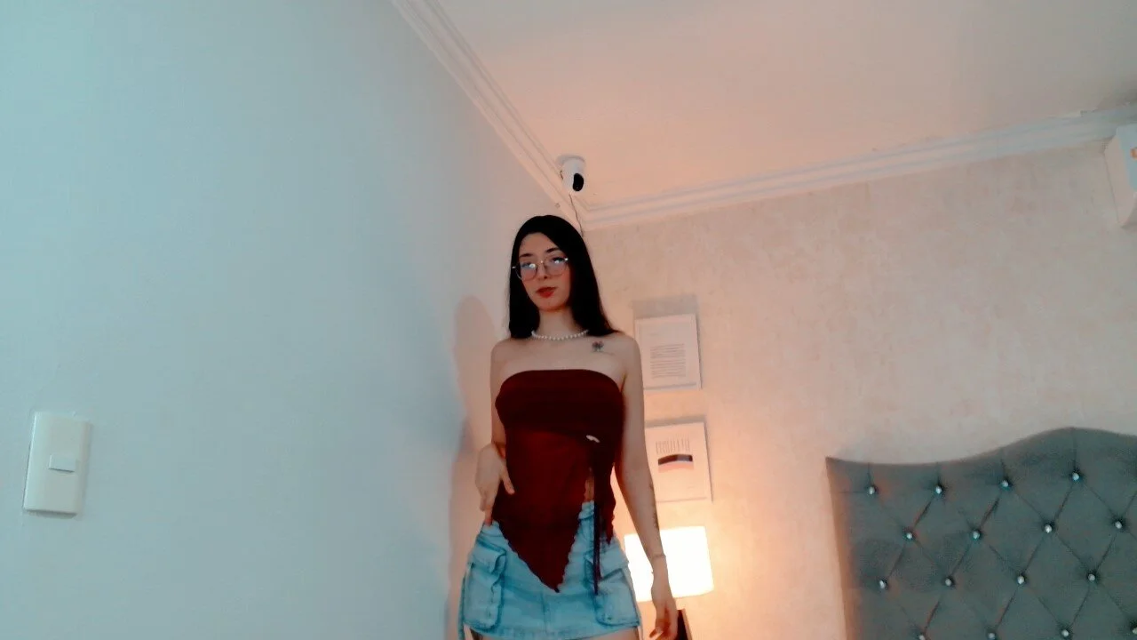 XXX Porn Photo of Nude emmalove_doll 36