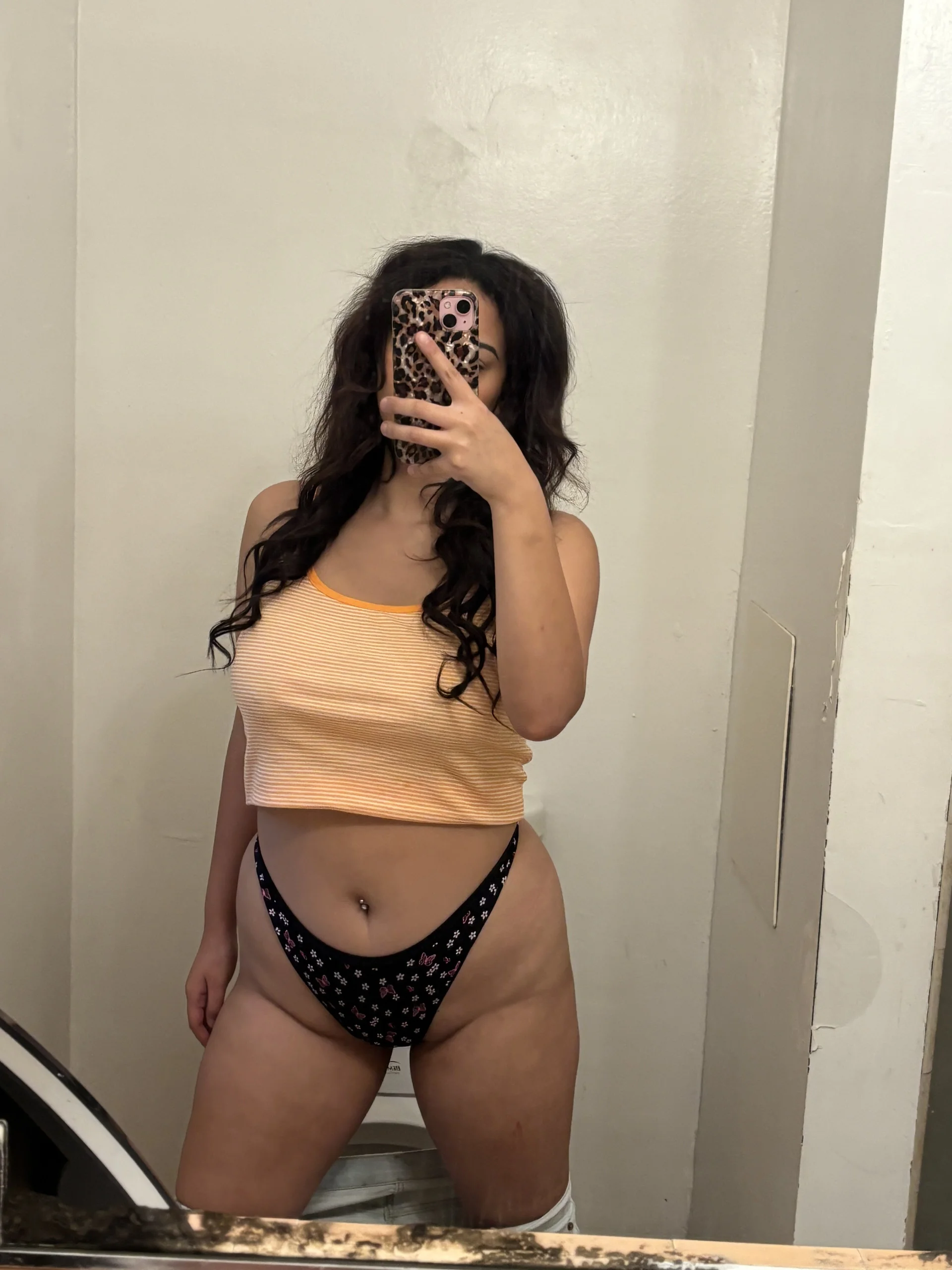 XXX Porn Photo of Nude hoesluvcedes 6