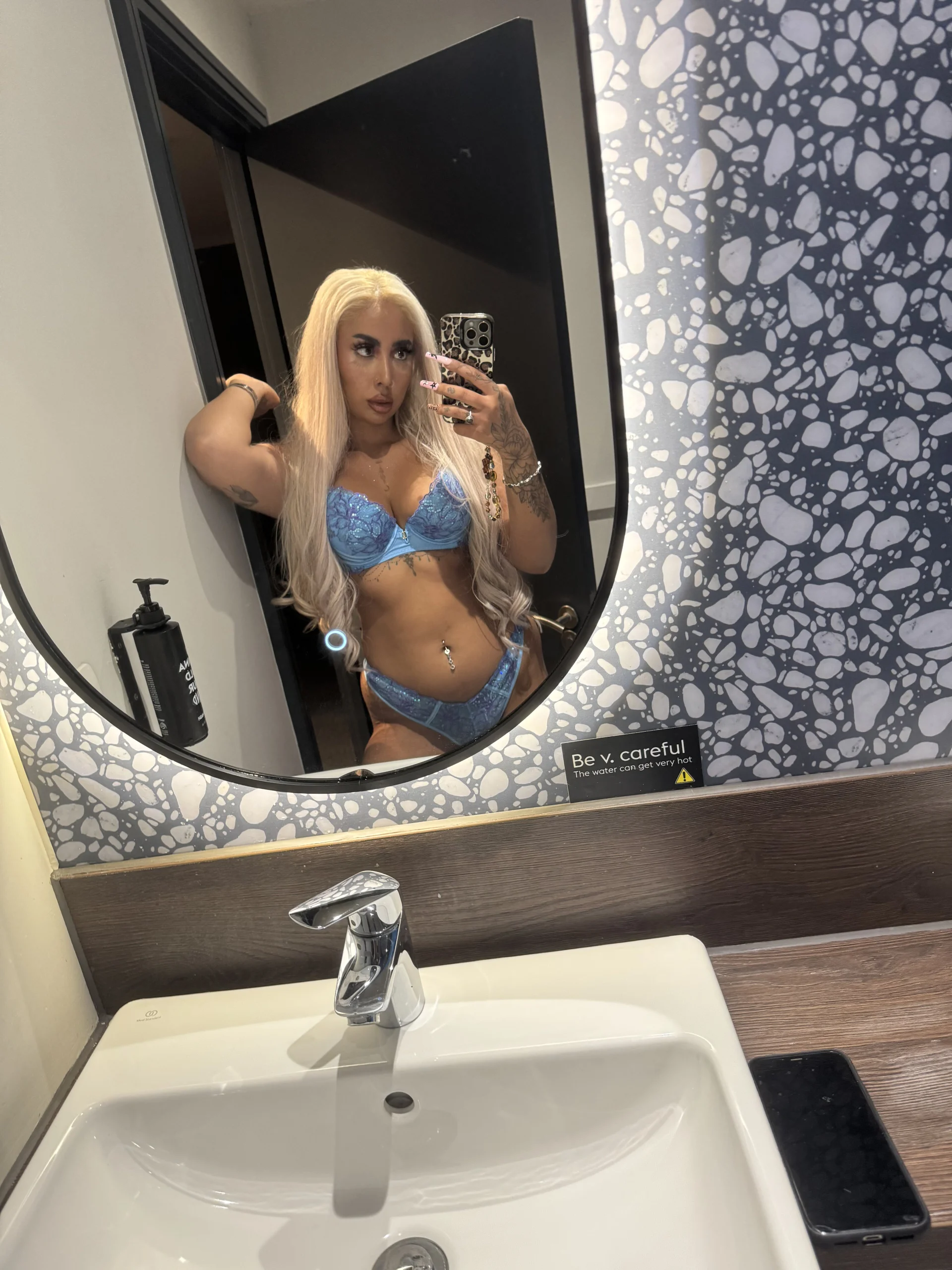 XXX Porn Photo of Nude zara_bellexx 24