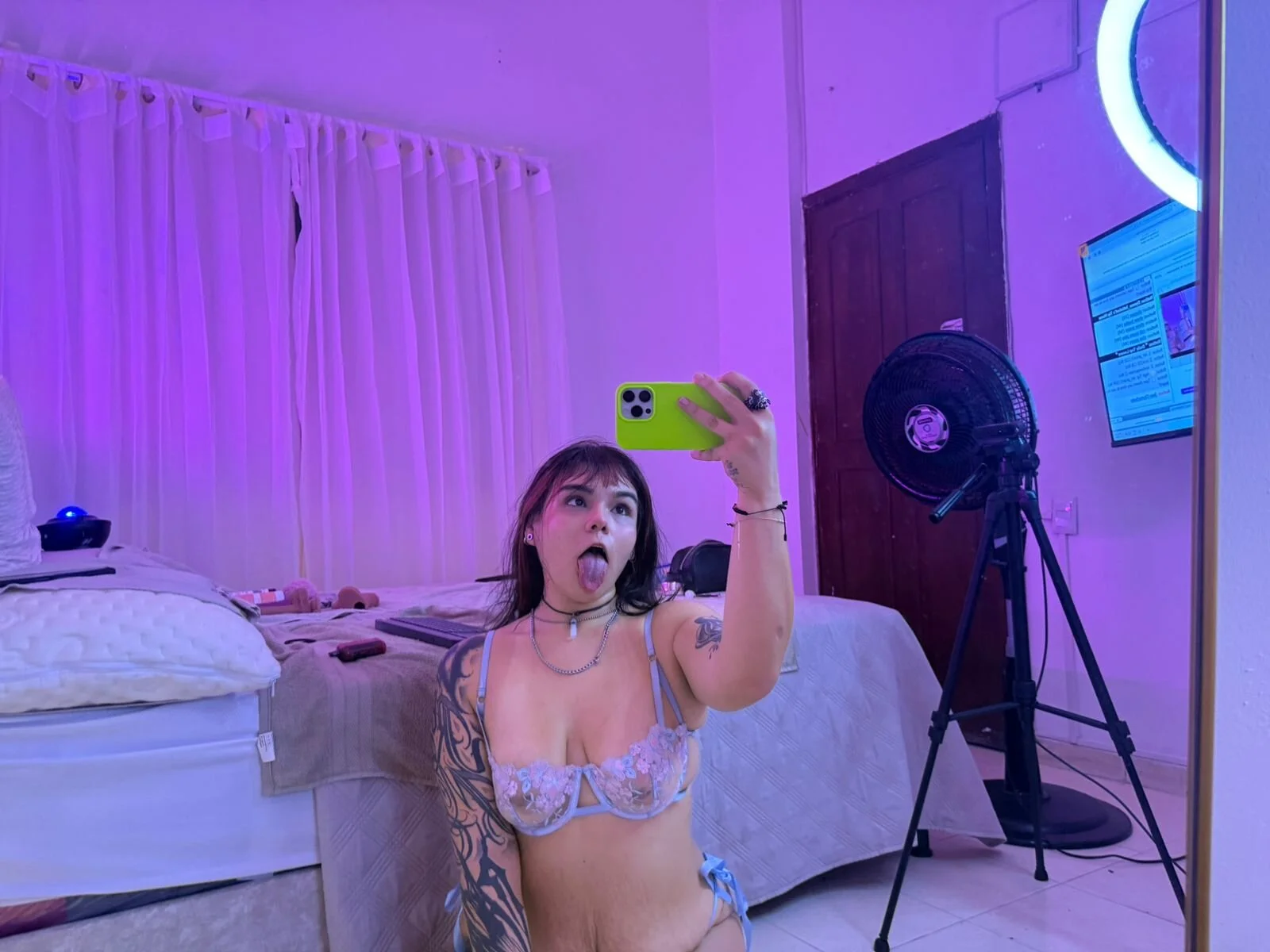 XXX Porn Photo of Nude valkyria_x 7