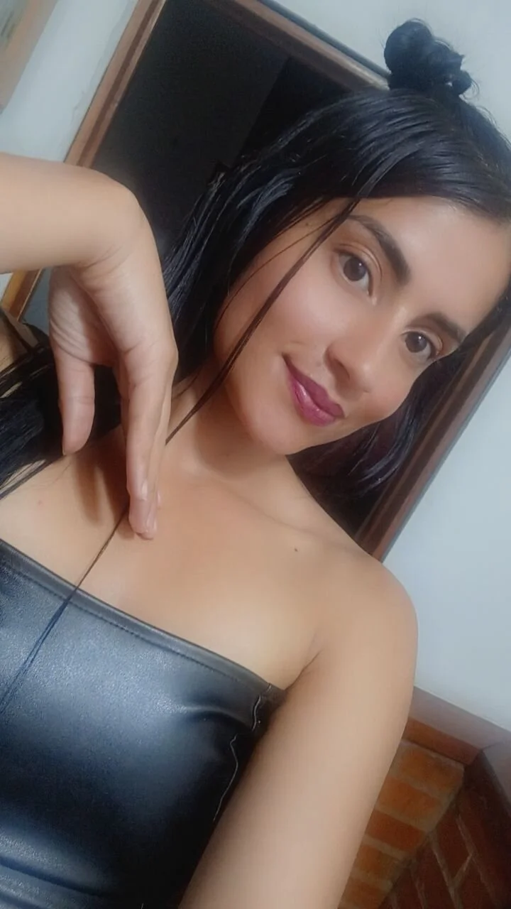 XXX Porn Photo of Nude BulmaStar 2