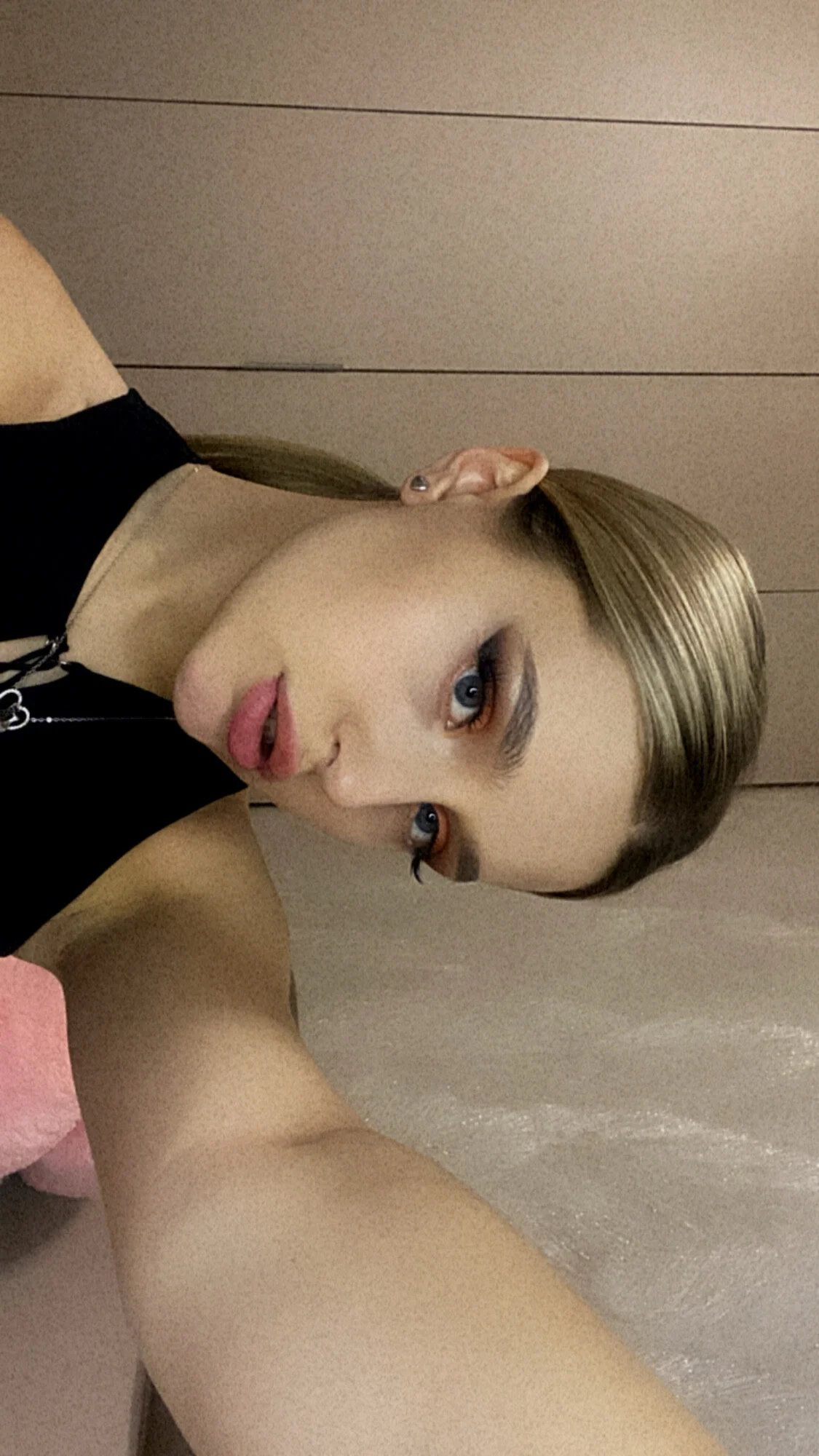 XXX Porn Photo of Nude LorriMonz 11