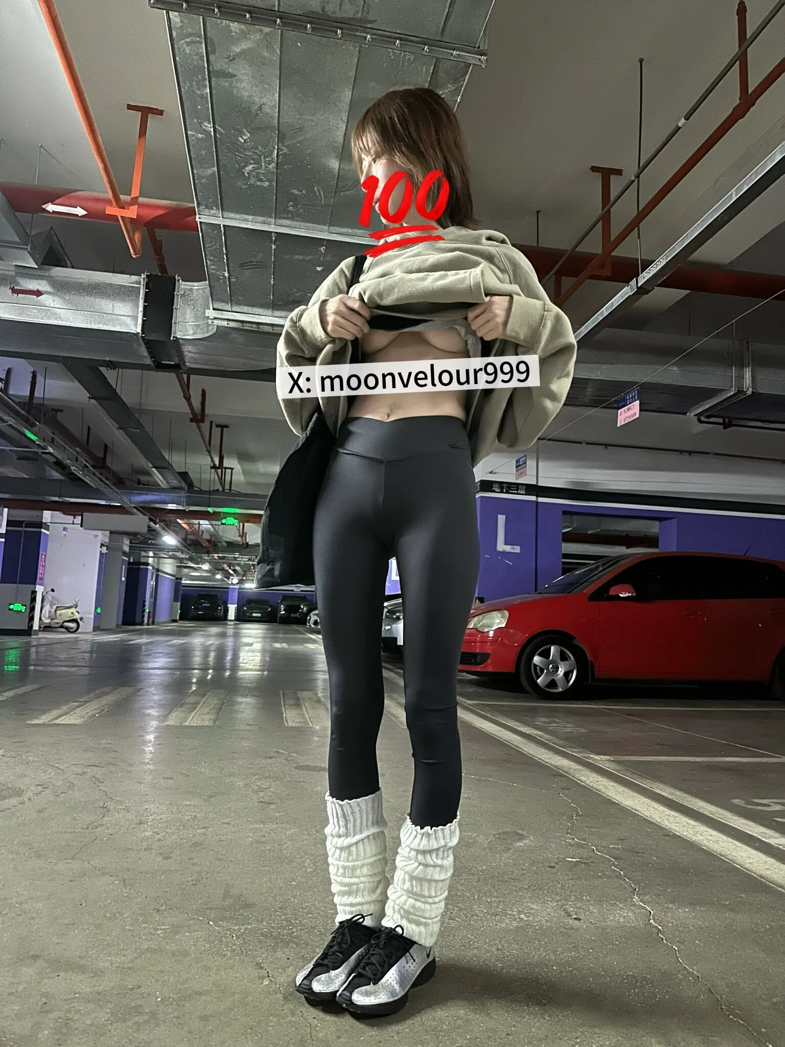 XXX Porn Photo of Nude MoonVelour999 5