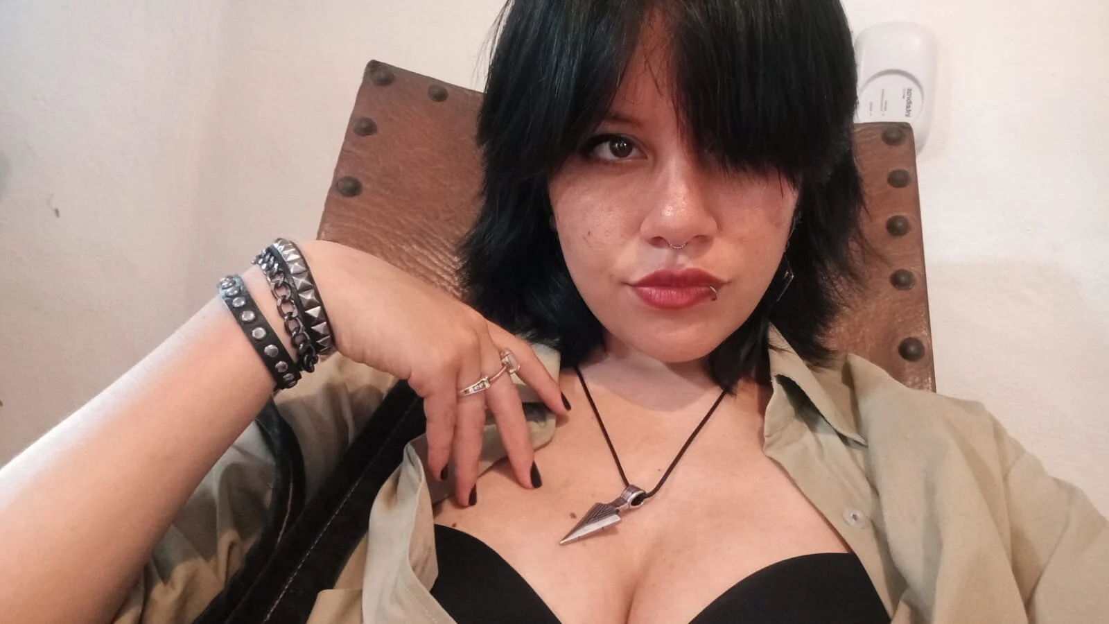 XXX Porn Photo of Nude lewii_t 4