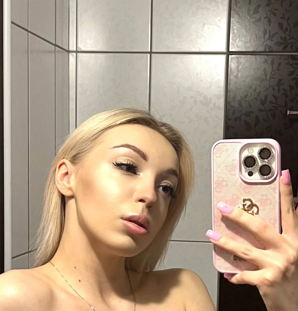 XXX Porn Photo of Nude PinkyNatty 1