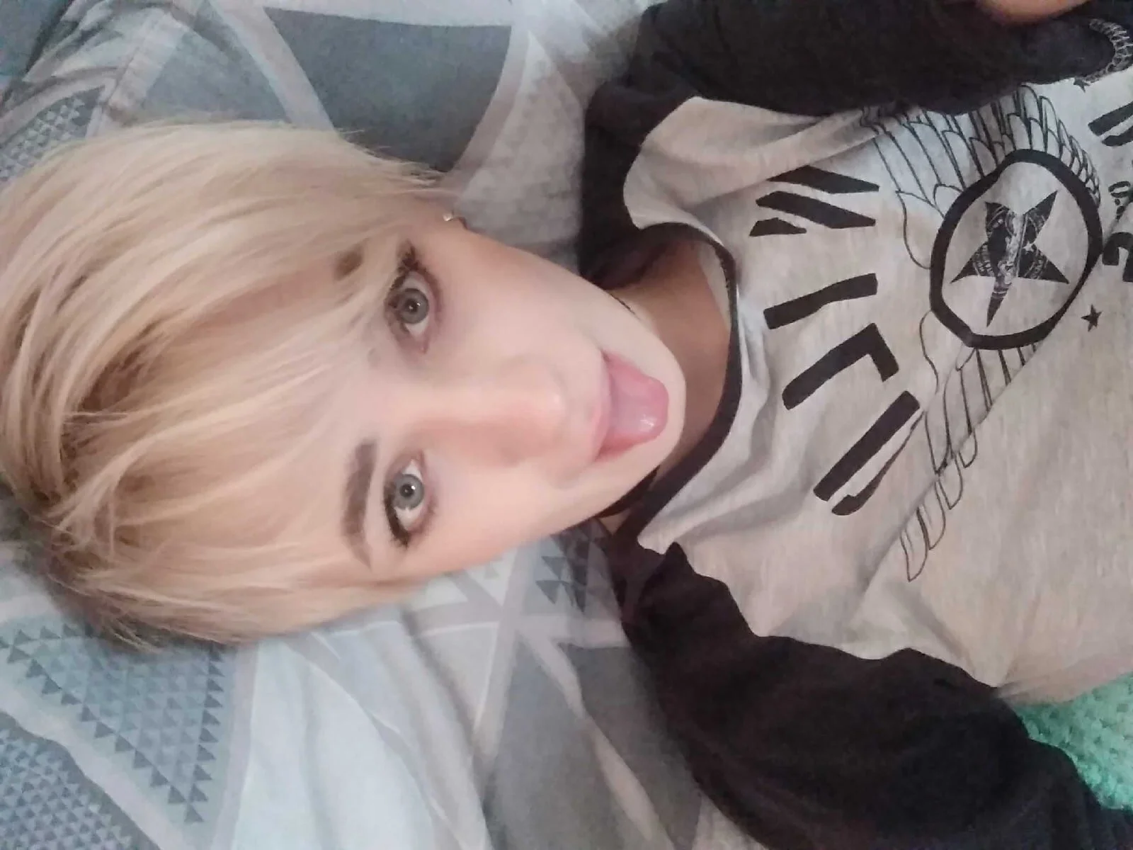 XXX Porn Photo of Nude bananya_kitty 1