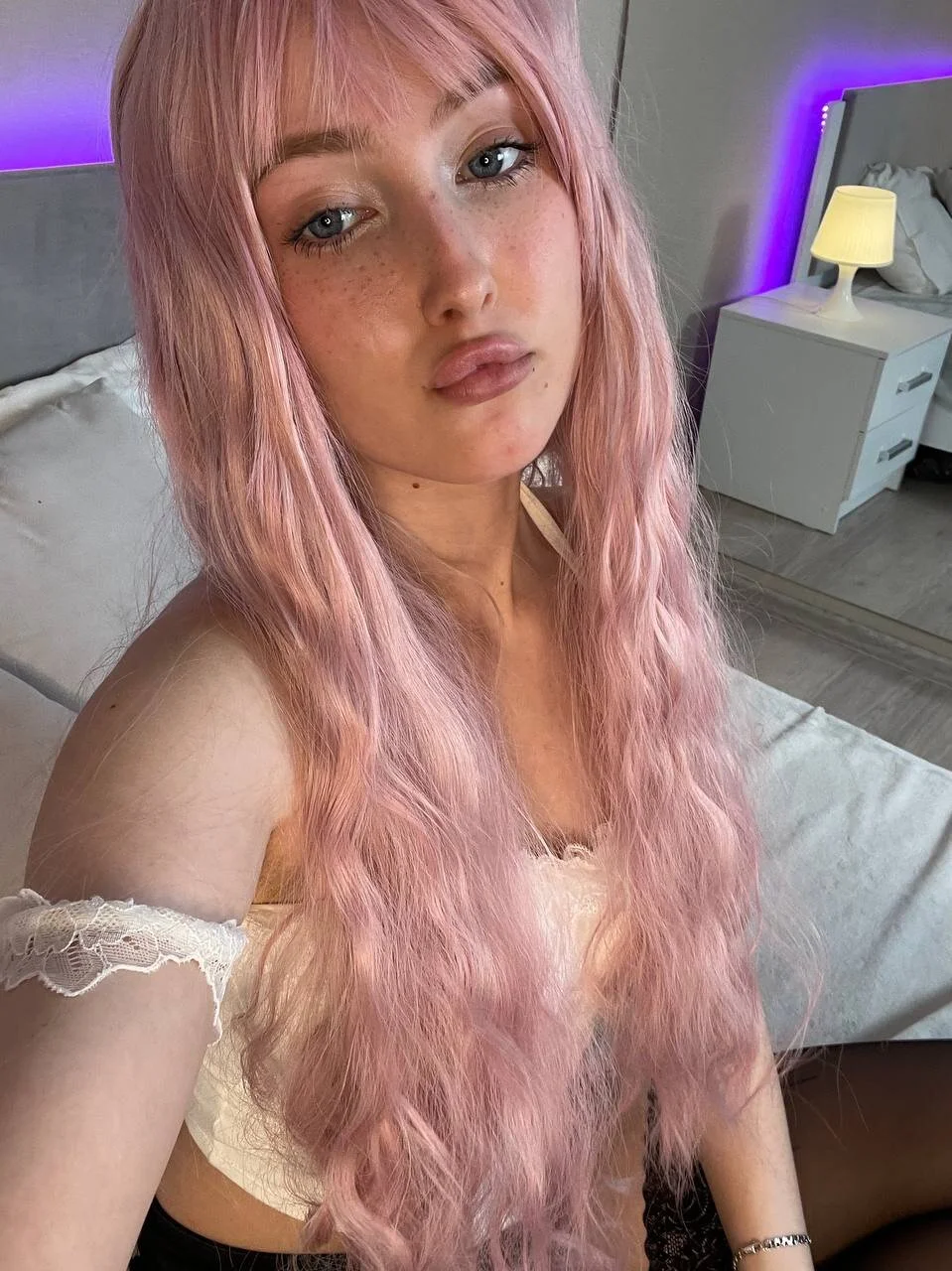 XXX Porn Photo of Nude MarianeSun 23