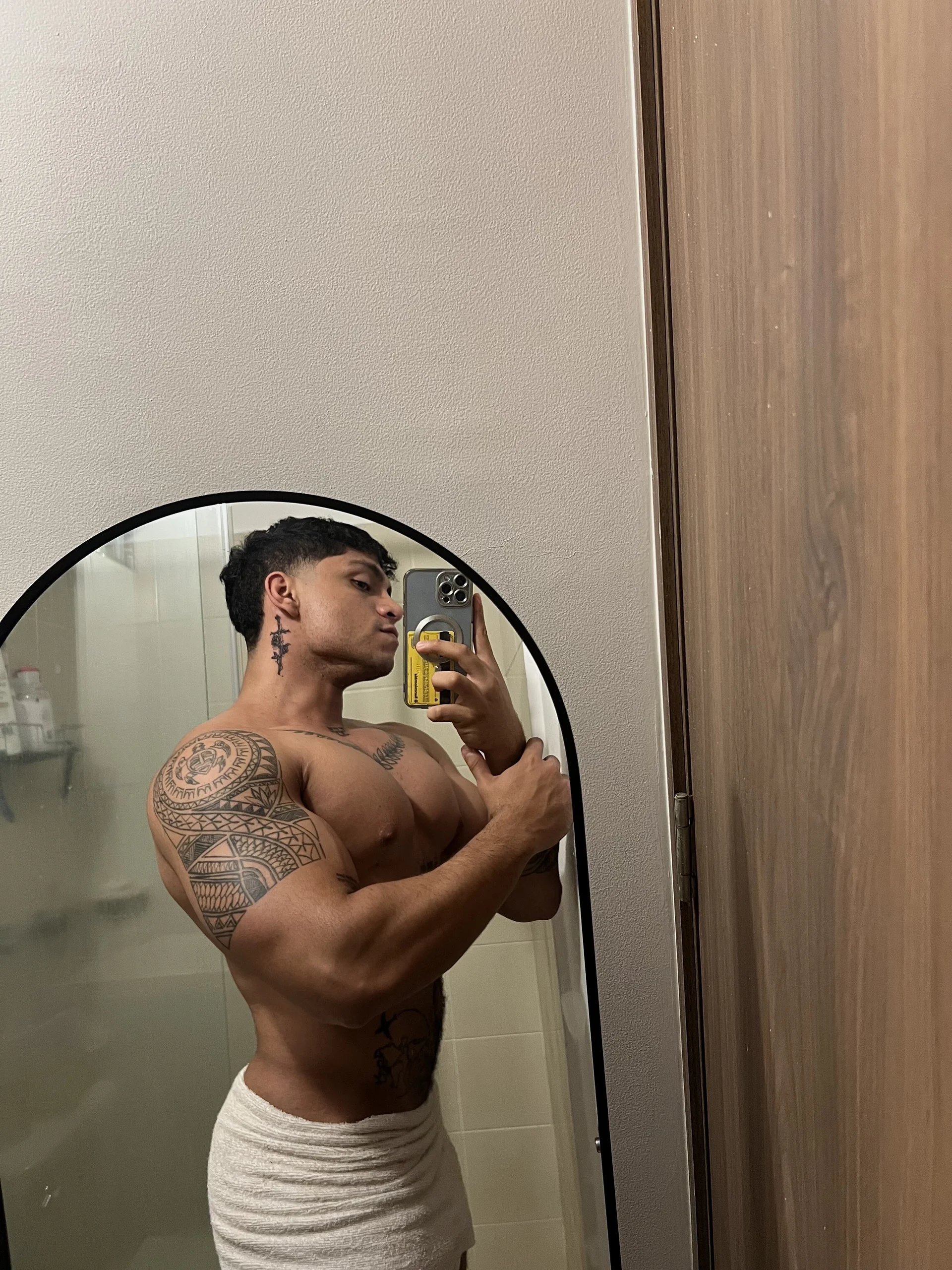 XXX Porn Photo of Nude Nicolasmontoya16 47