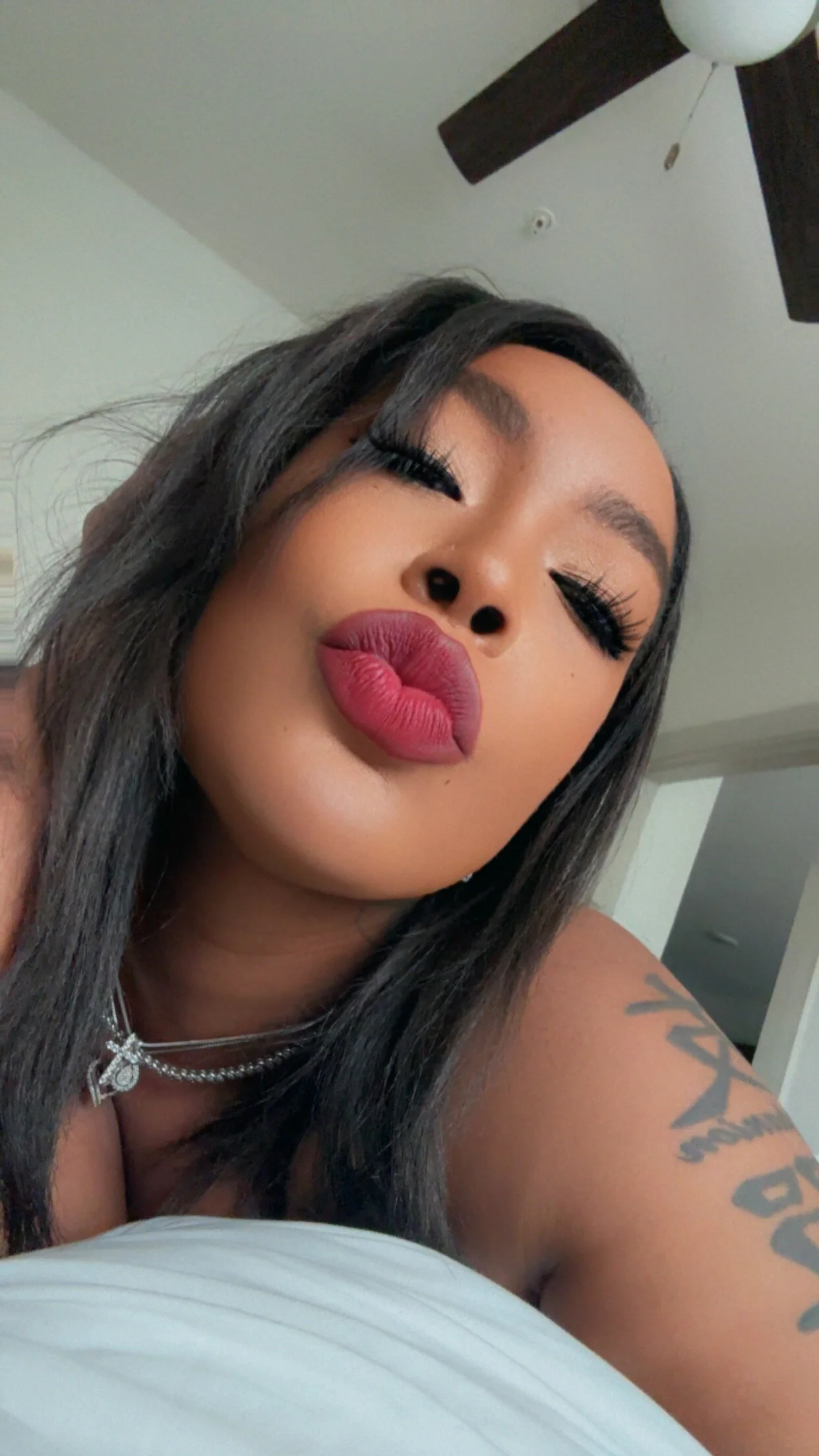 XXX Porn Photo of Nude BiaLovelyBunny 1