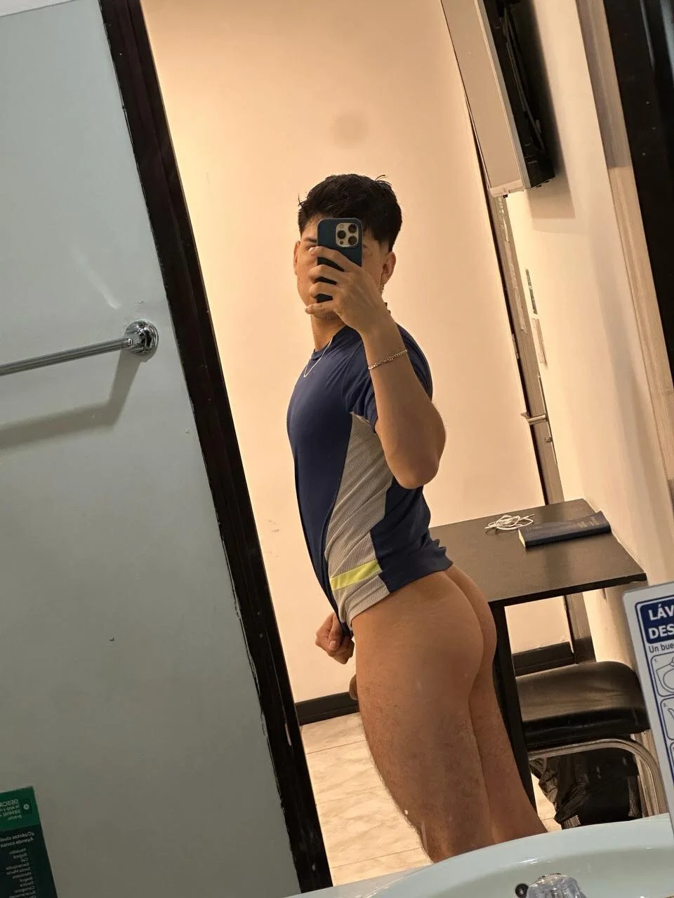 XXX Porn Photo of Nude Andy-222 1