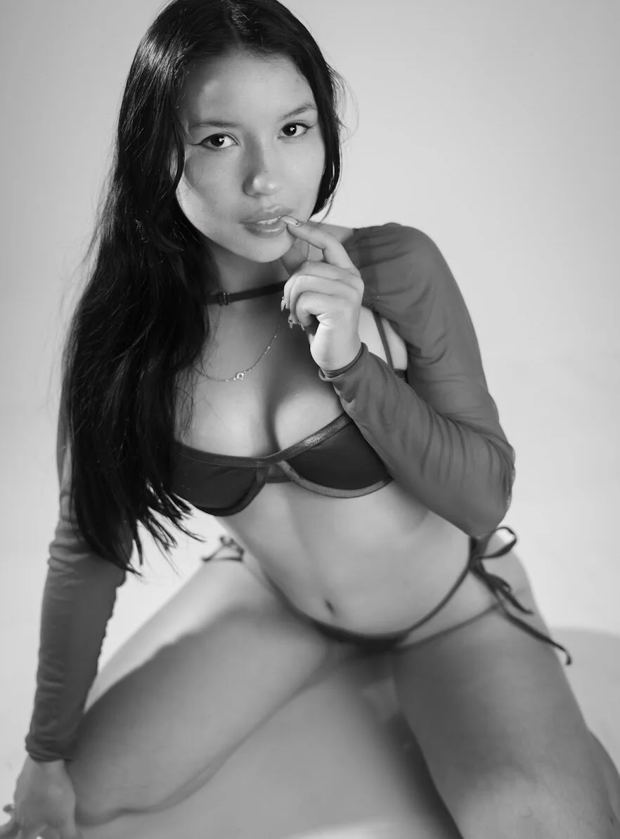 XXX Porn Photo of Nude lux_bitchx 37
