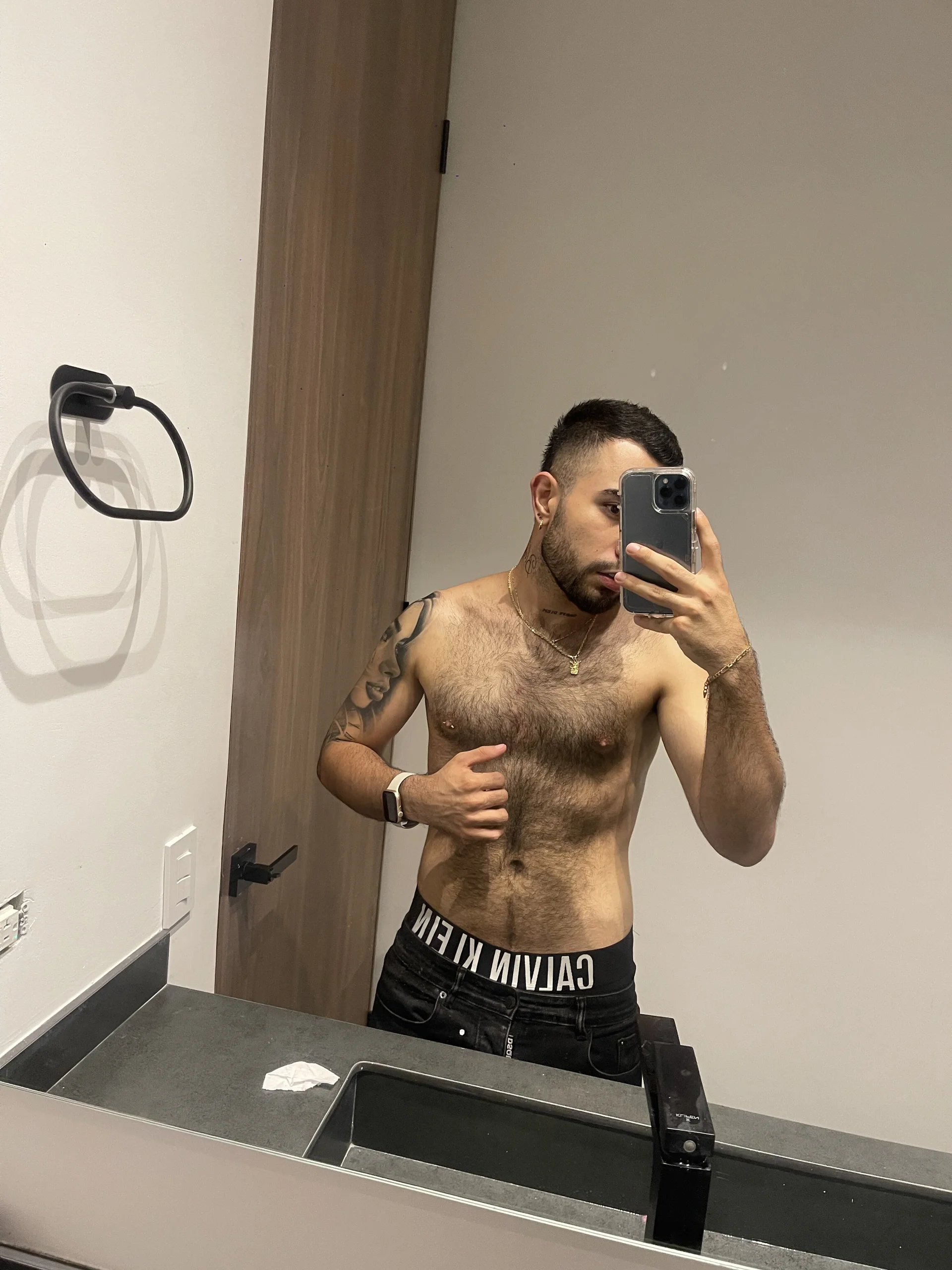 XXX Porn Photo of Nude Jampool19 4