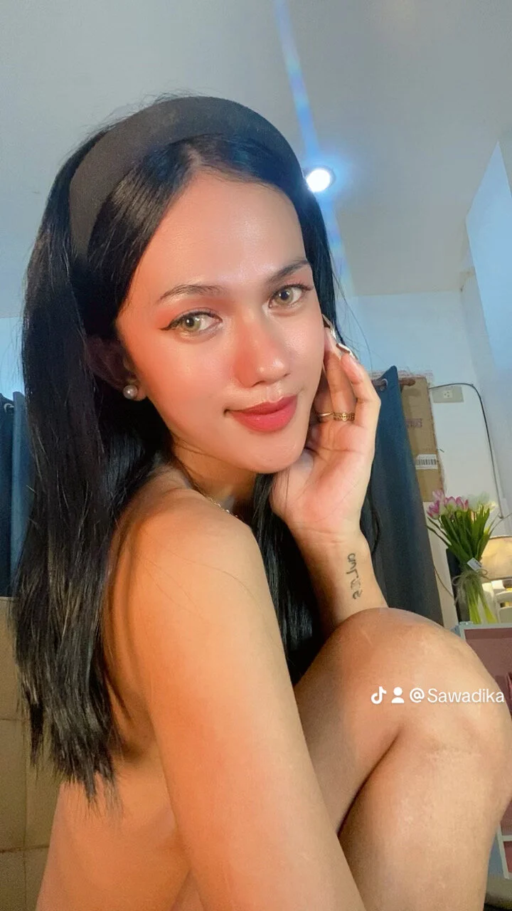 XXX Porn Photo of Nude Ts-Glamourosax 5